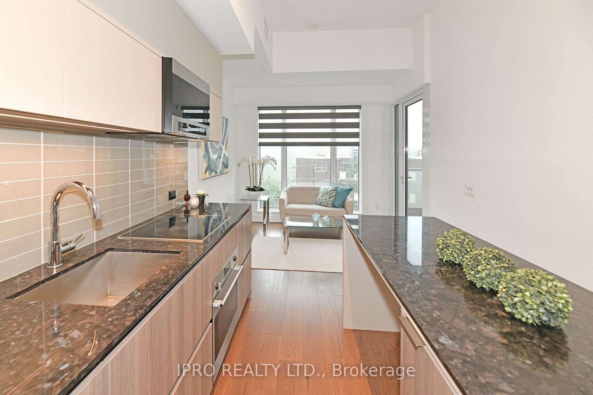 21 Park St E, #710