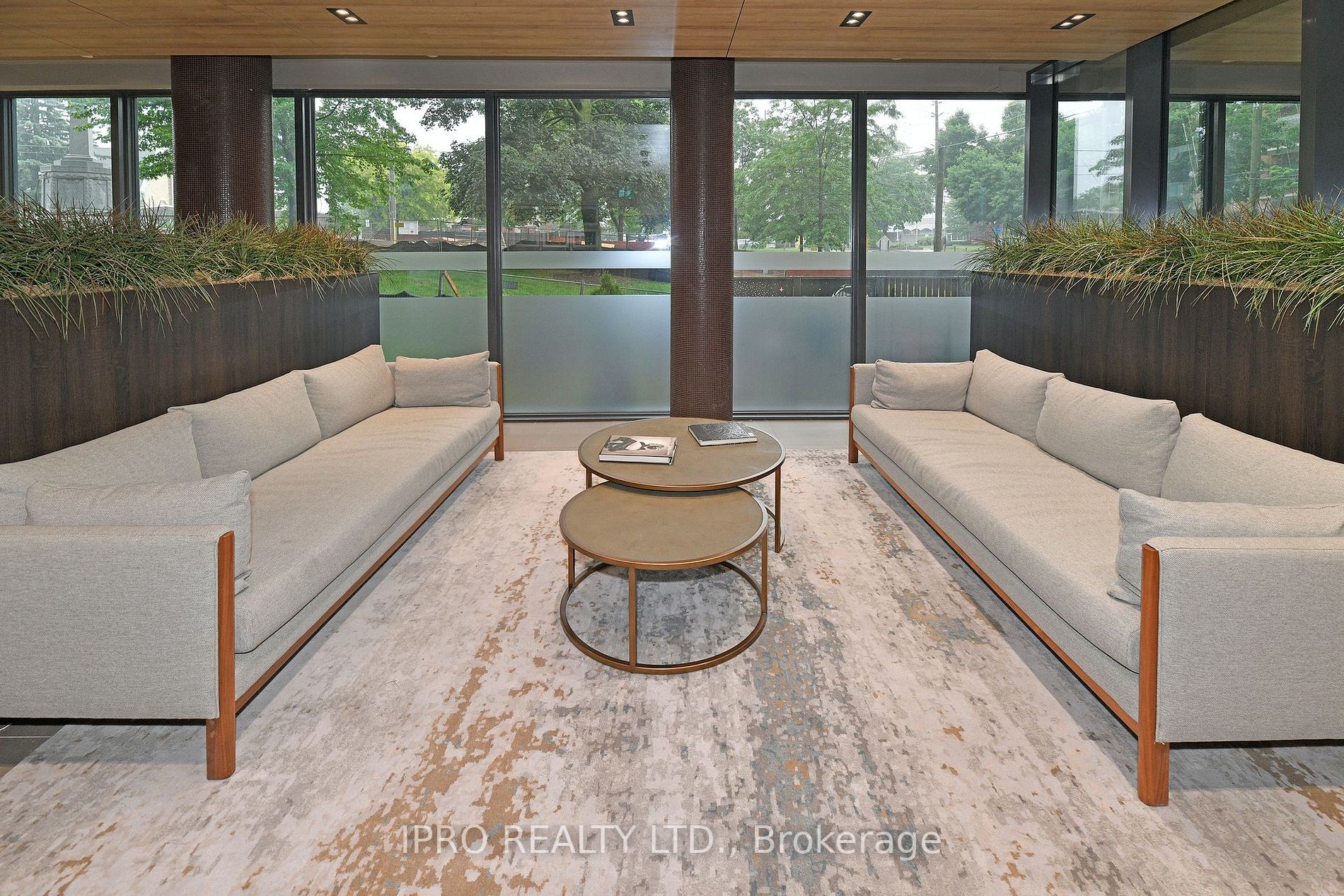 21 Park St E, #710