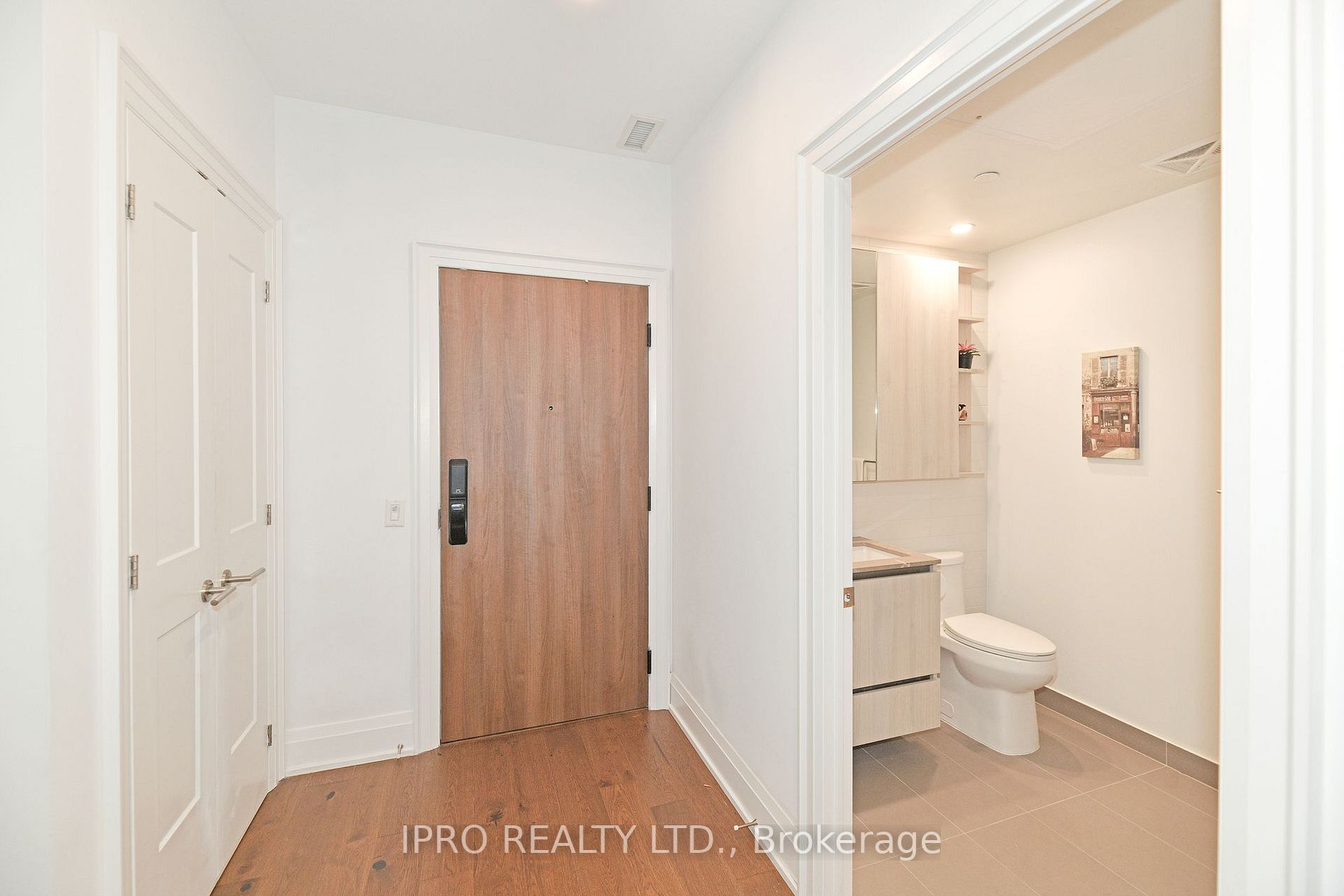 21 Park St E, #710
