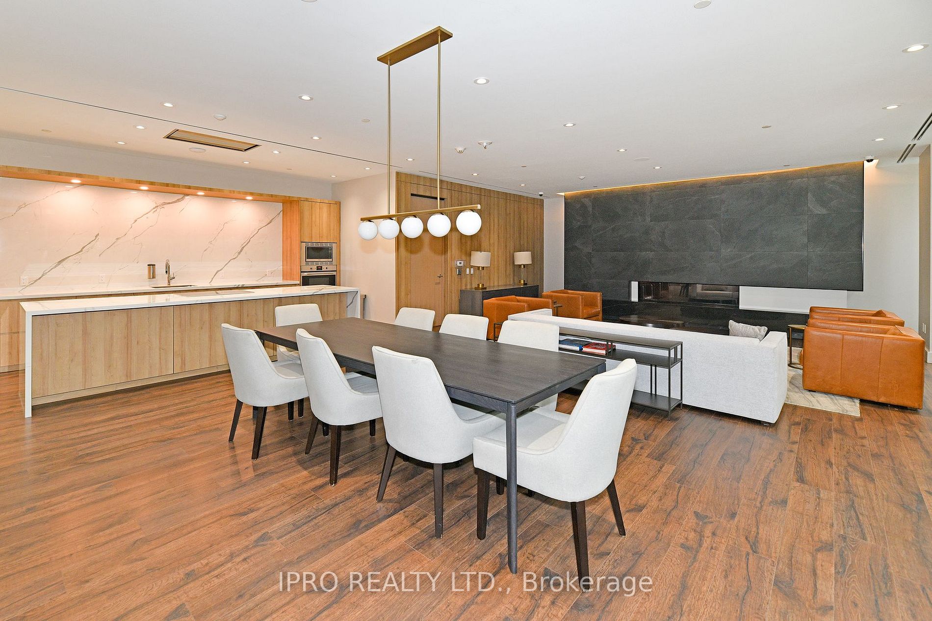 21 Park St E, #710