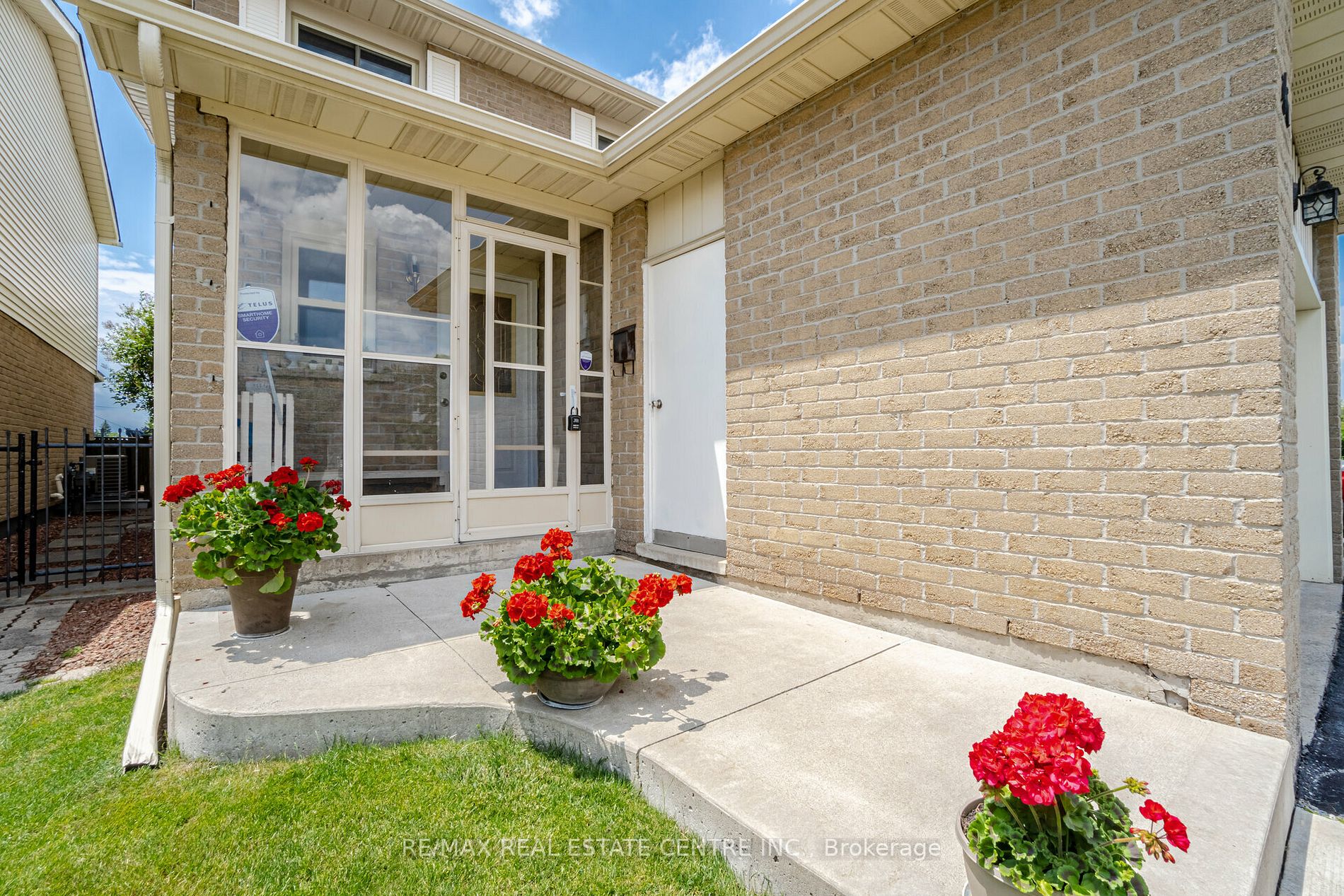 46 Newbridge Cres