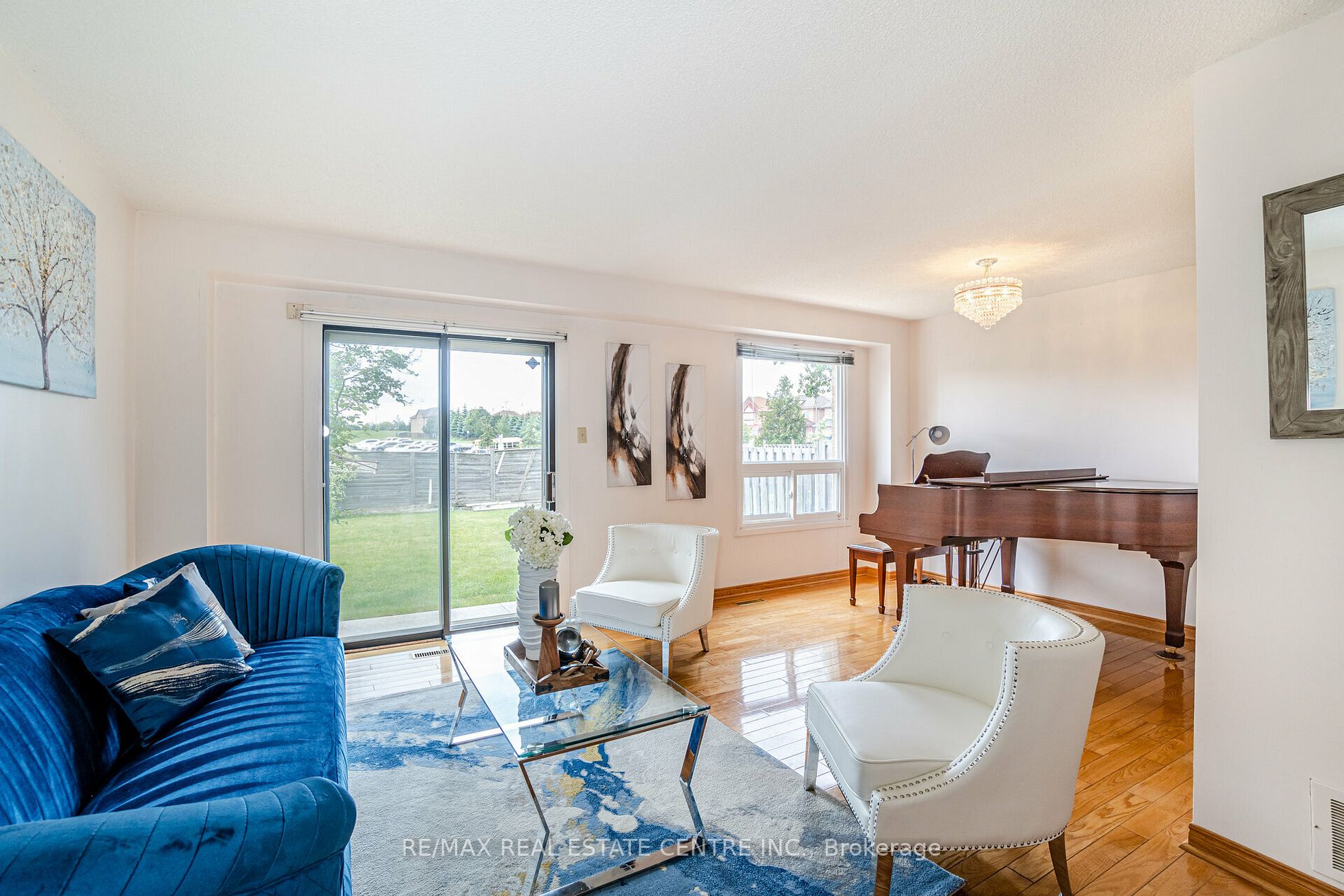 46 Newbridge Cres