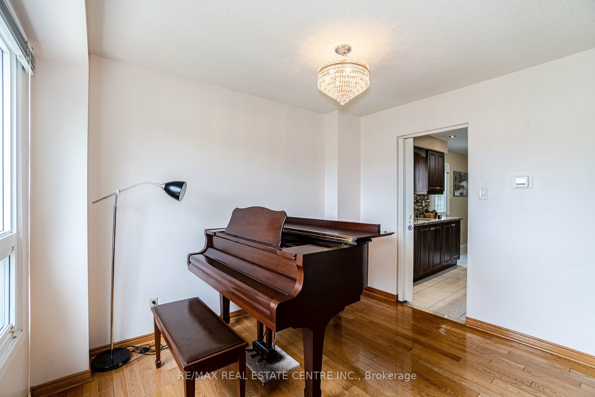 46 Newbridge Cres