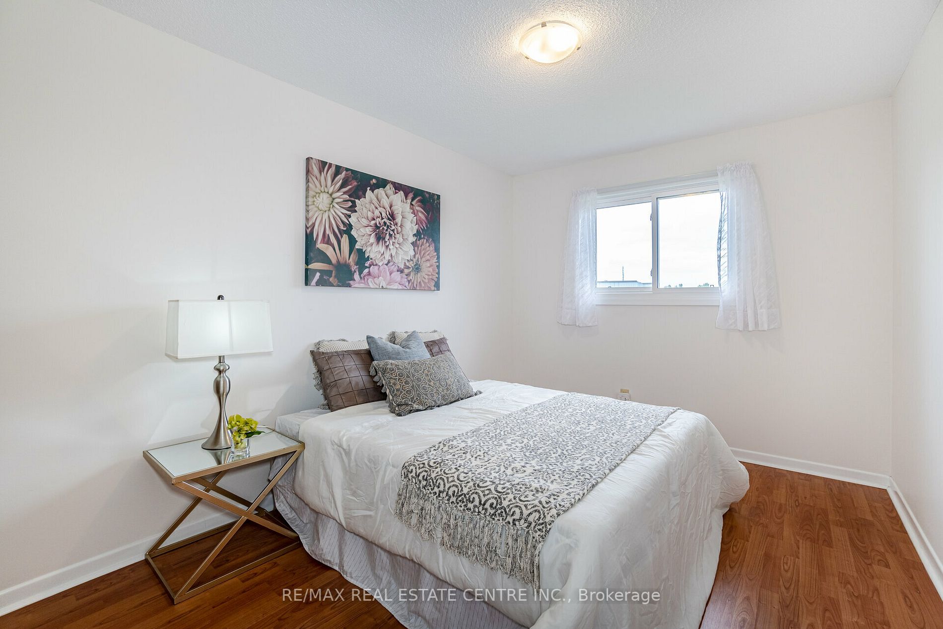46 Newbridge Cres