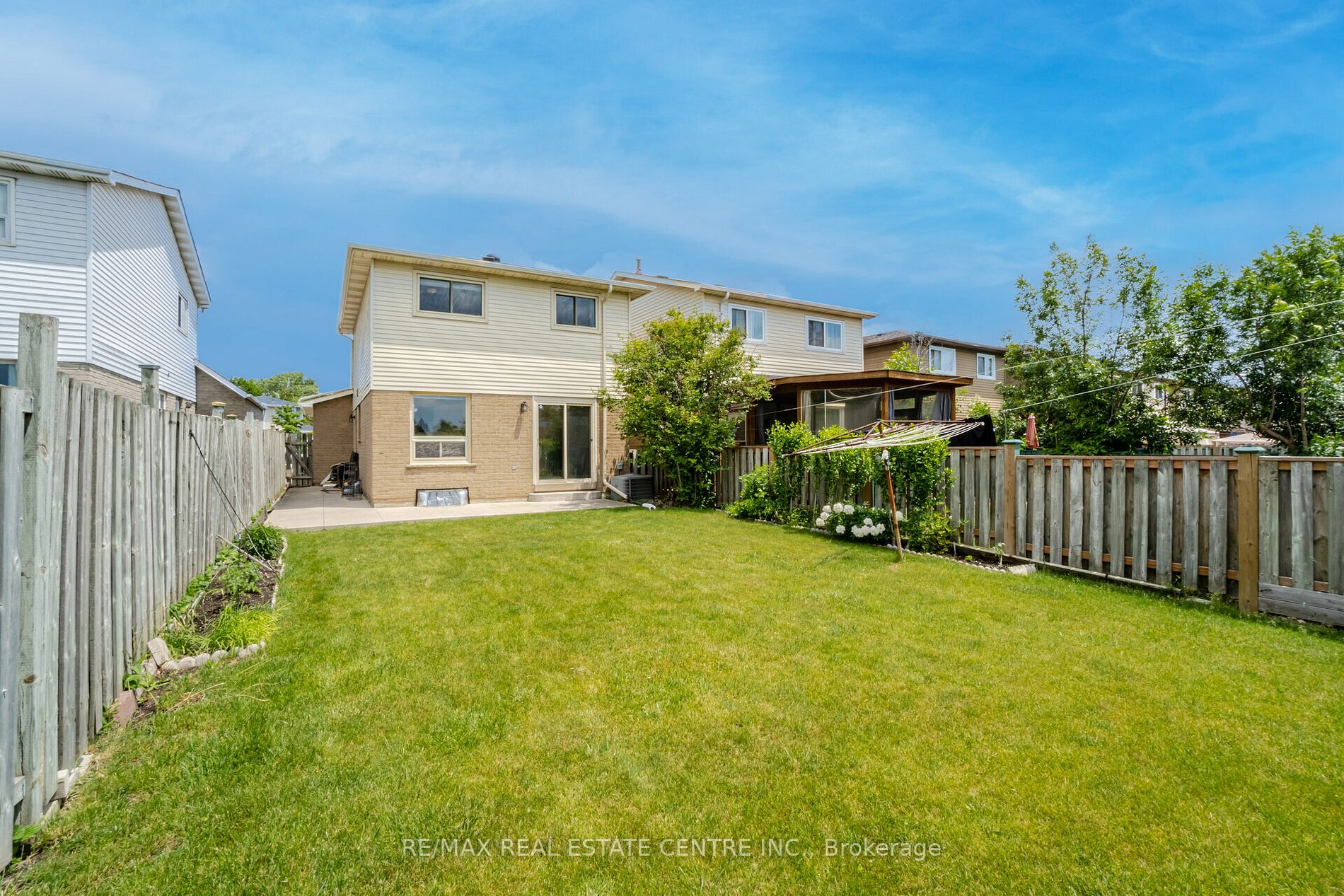46 Newbridge Cres