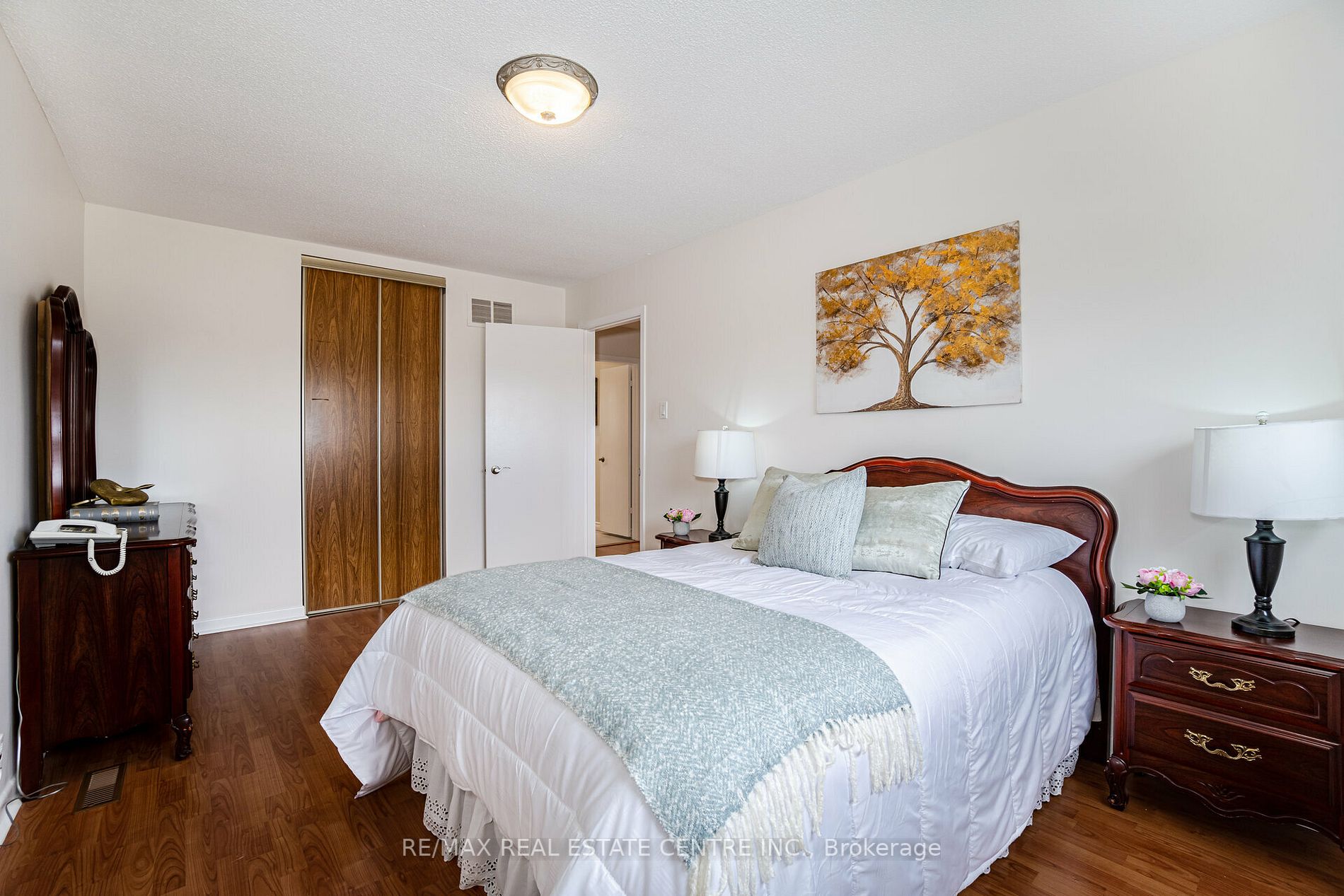 46 Newbridge Cres