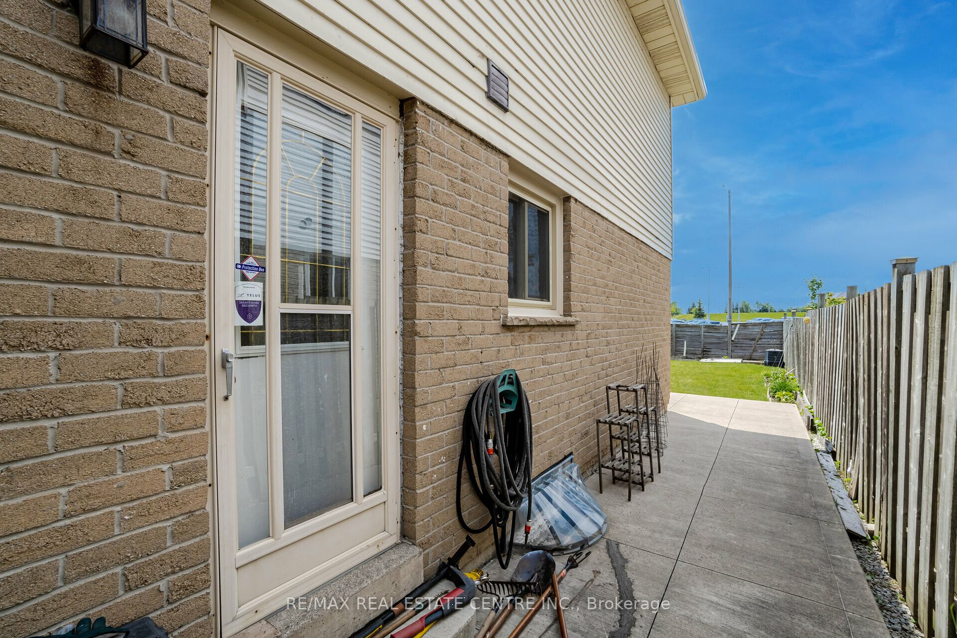 46 Newbridge Cres