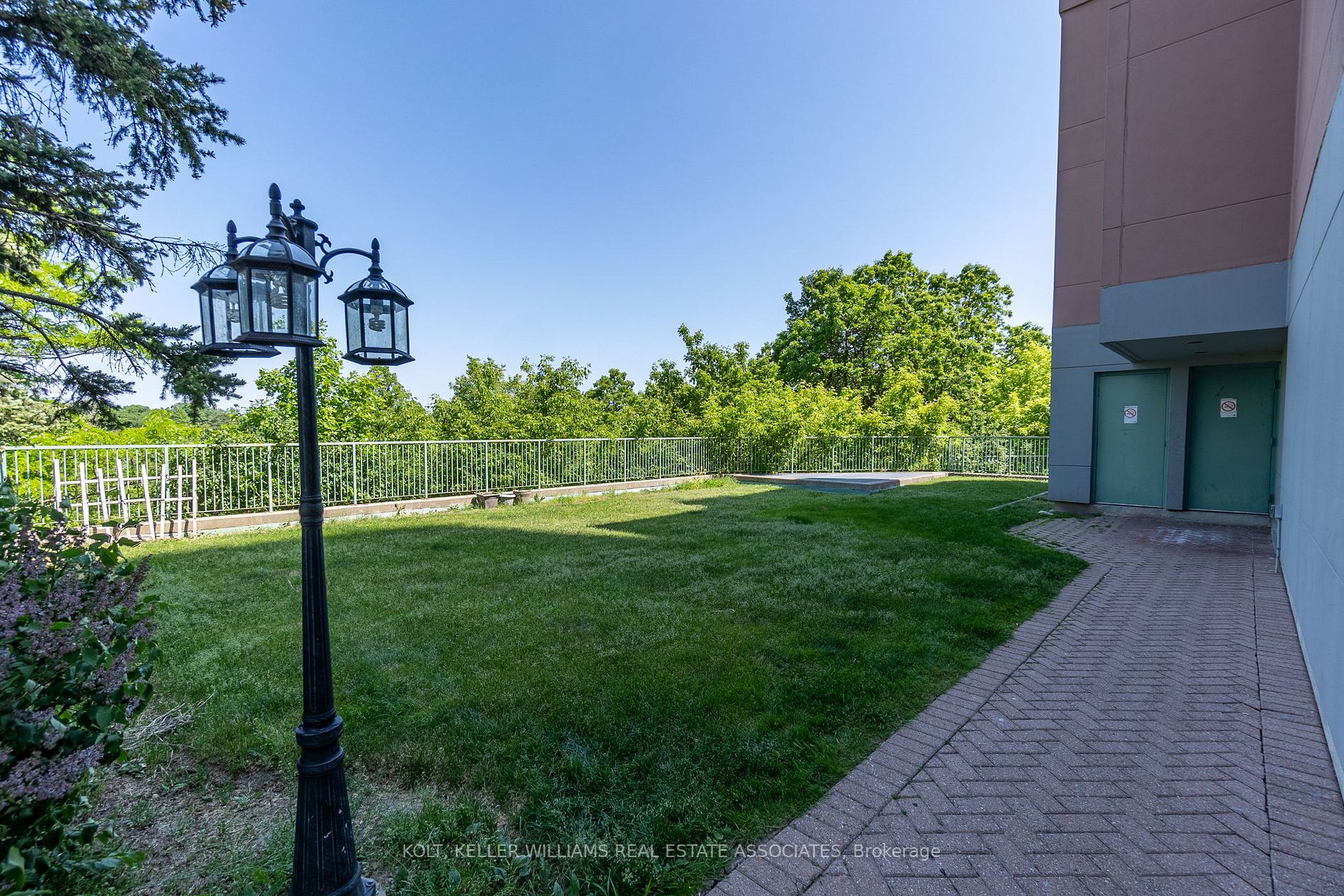 61 Markbrook Lane, #105