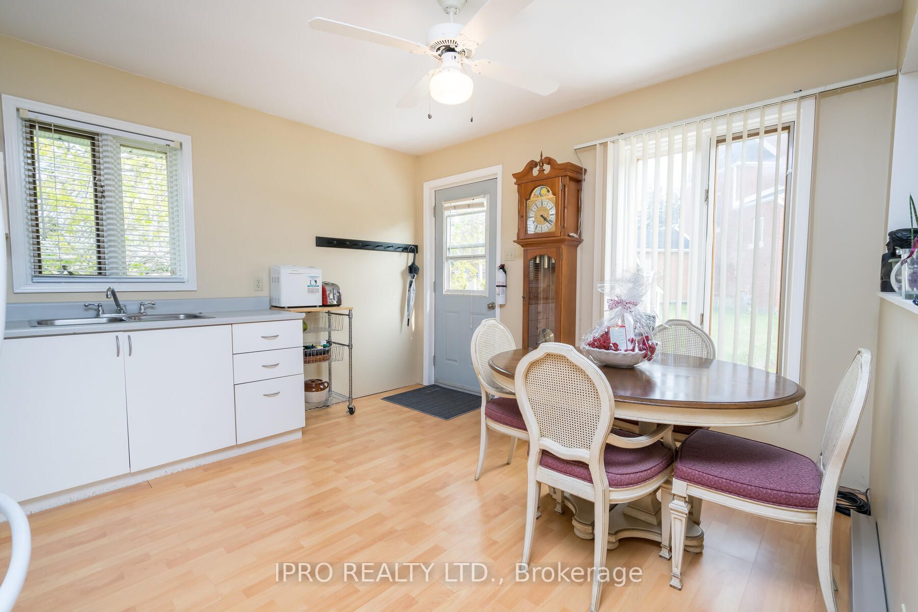 14323 Creditview Rd