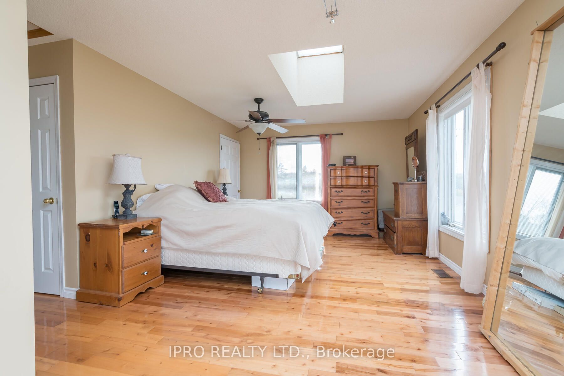 14323 Creditview Rd