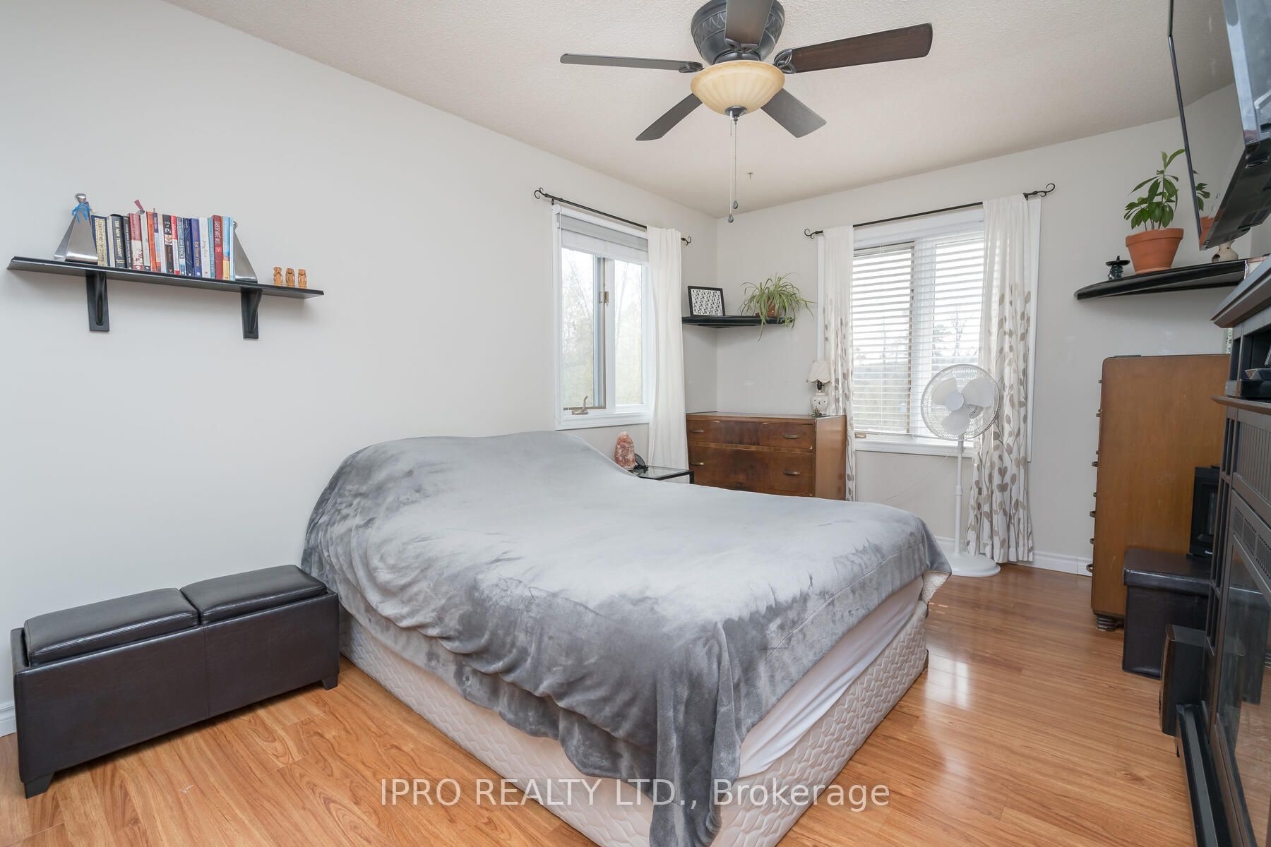14323 Creditview Rd