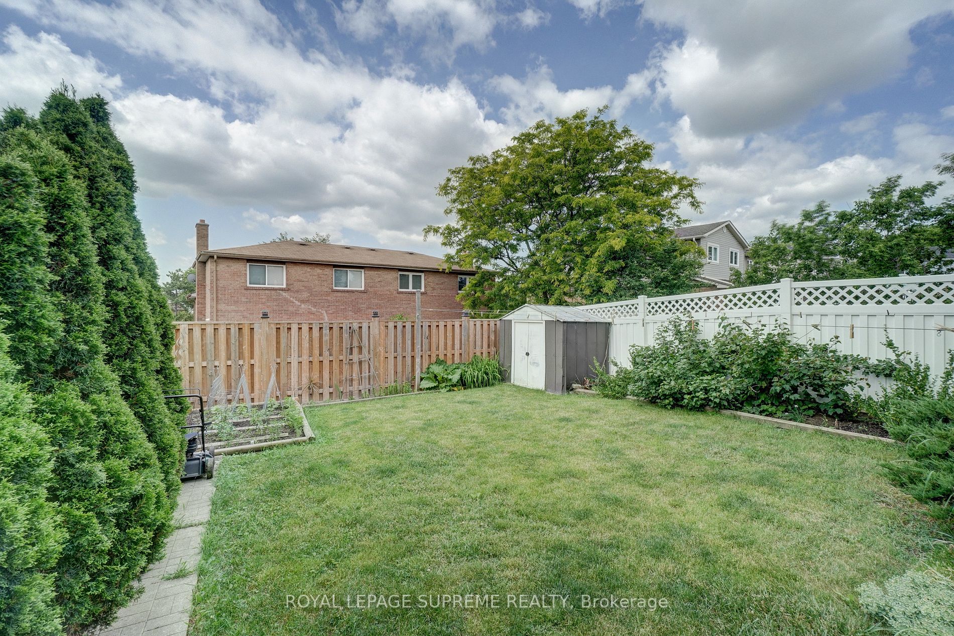 33 Ashford Crt