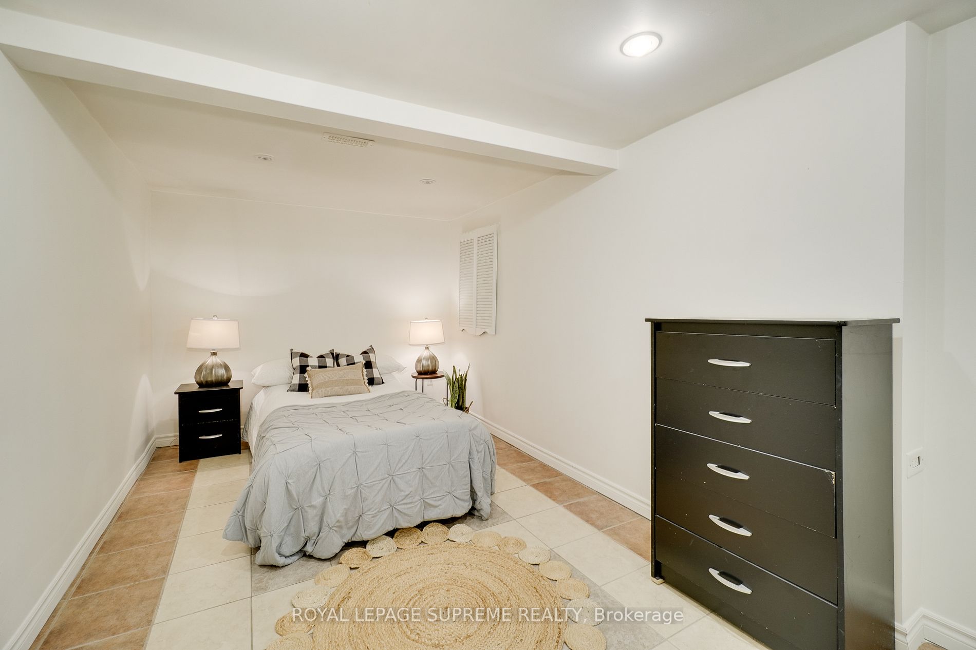 33 Ashford Crt