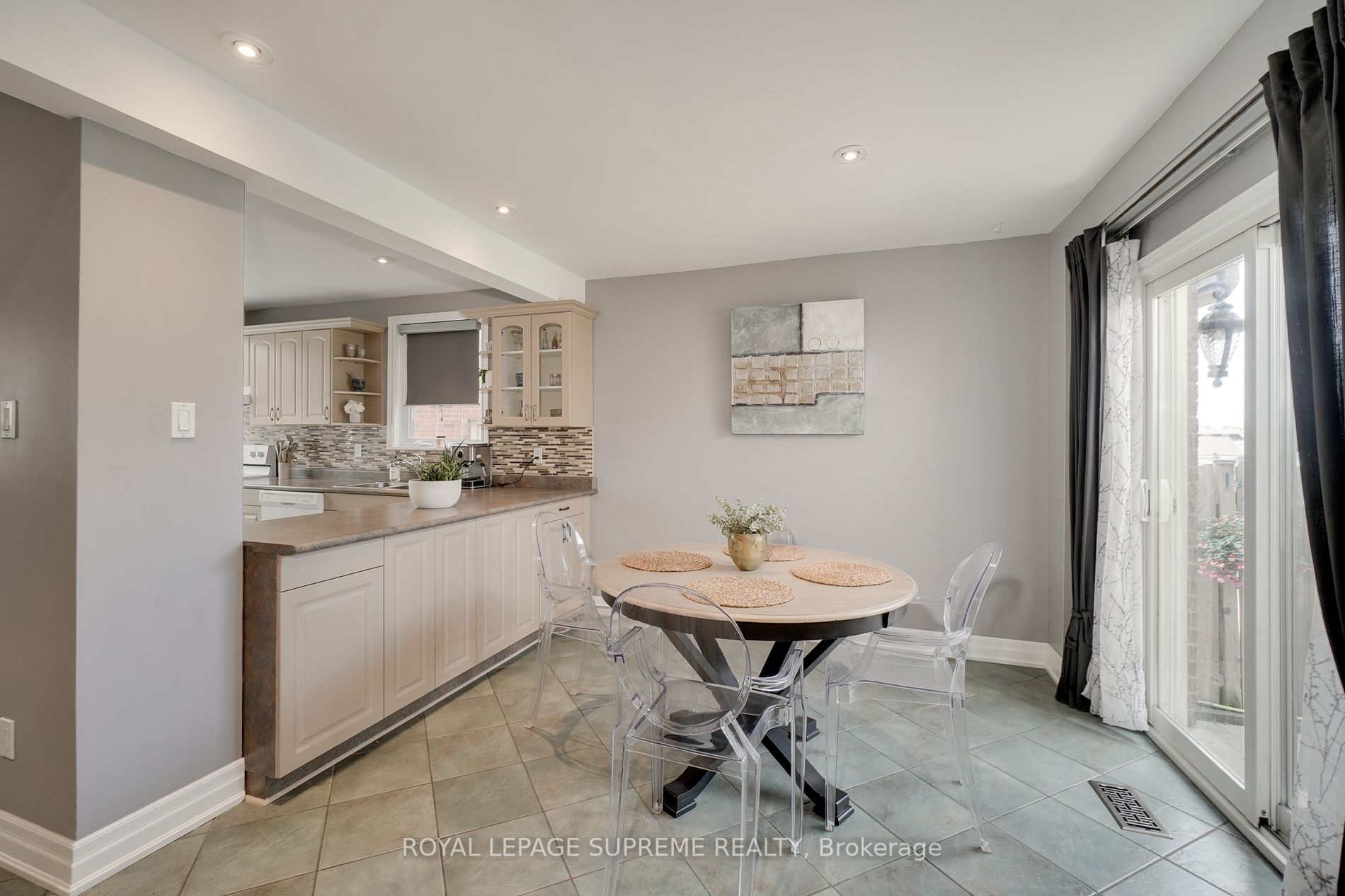33 Ashford Crt
