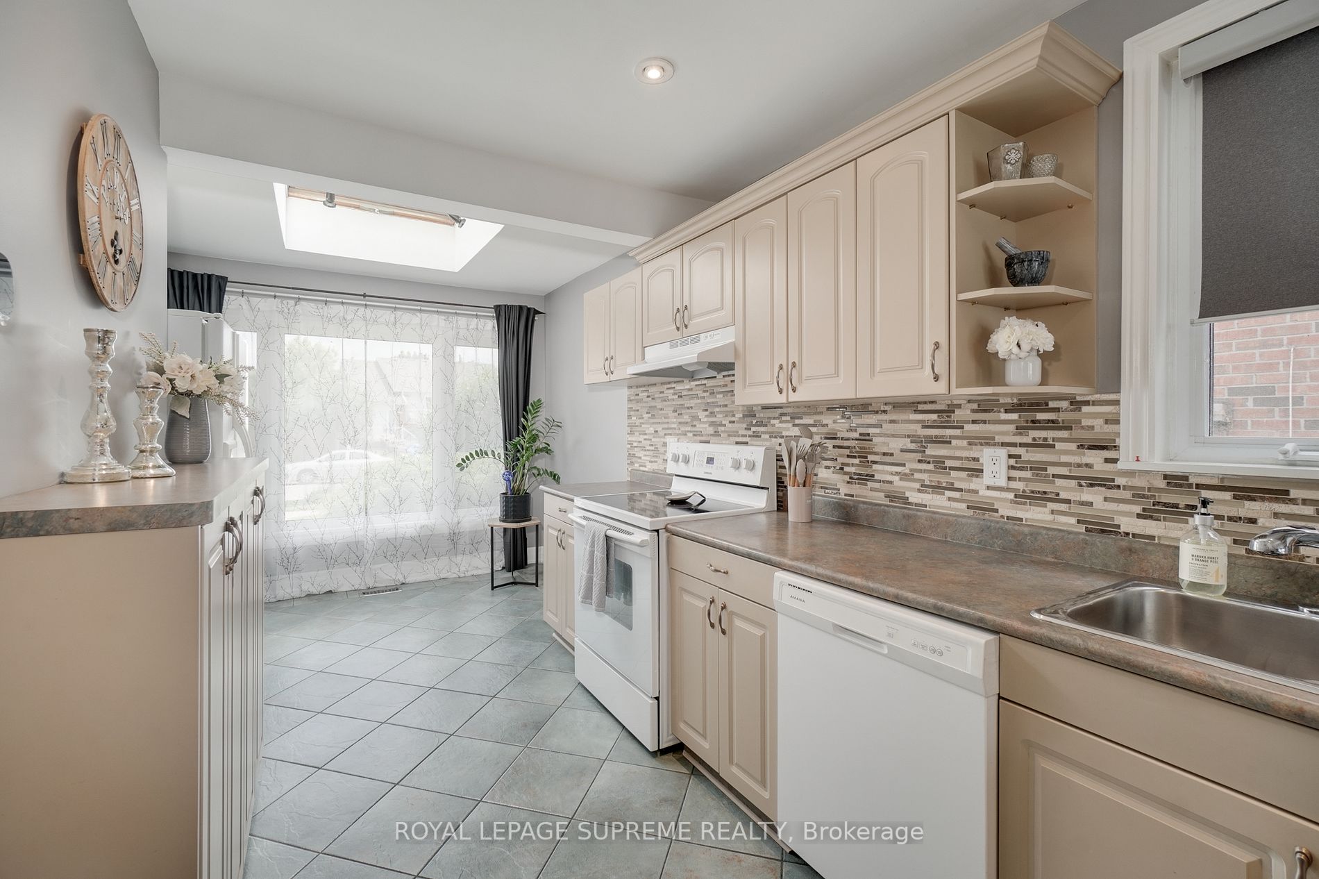 33 Ashford Crt