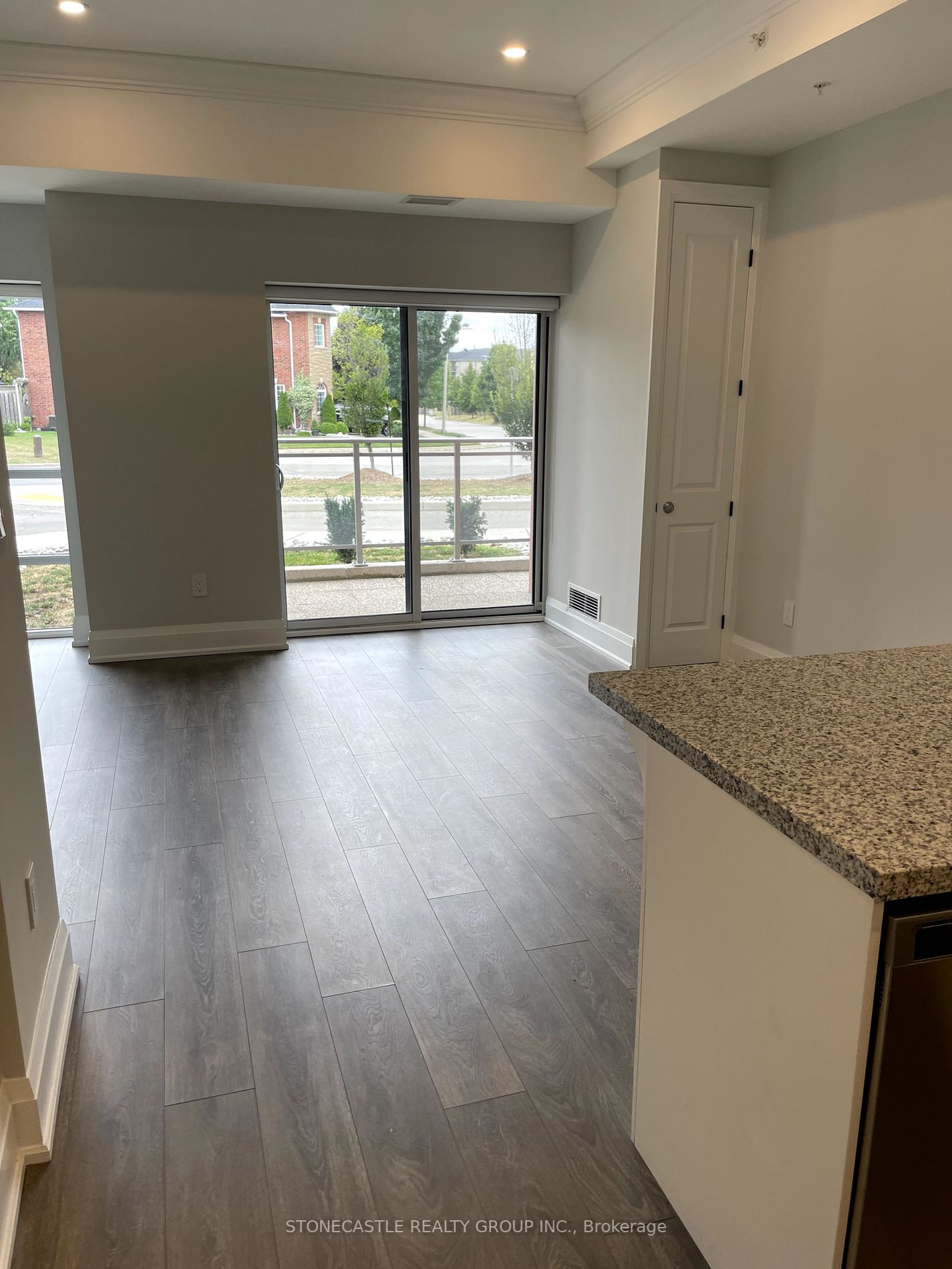 4040 Upper Middle Rd, #119