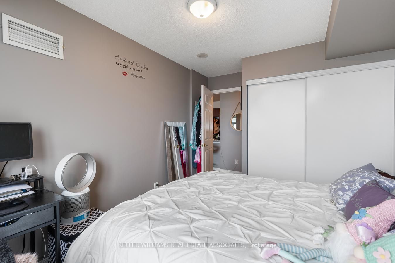 4889 Kimbermount Avenue, #1501