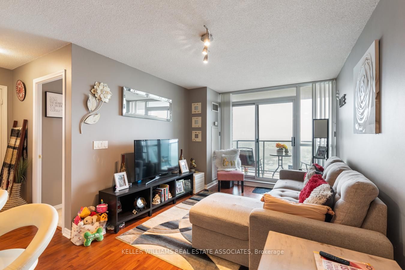 4889 Kimbermount Avenue, #1501