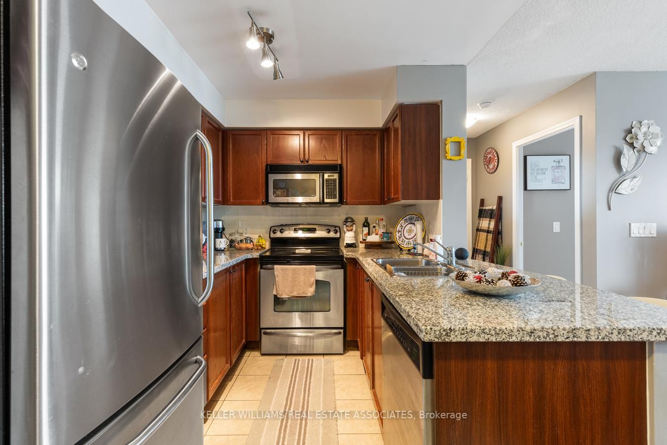 4889 Kimbermount Avenue, #1501