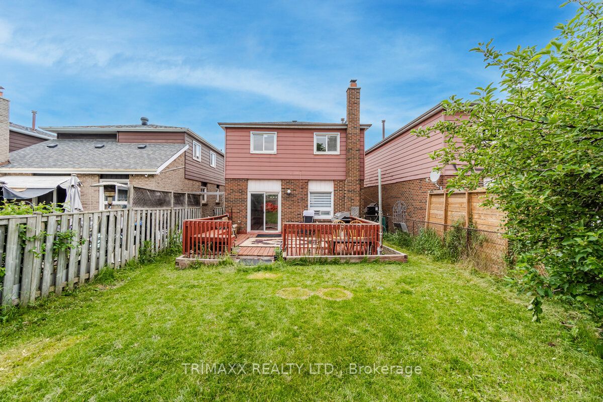 96 Banting Cres
