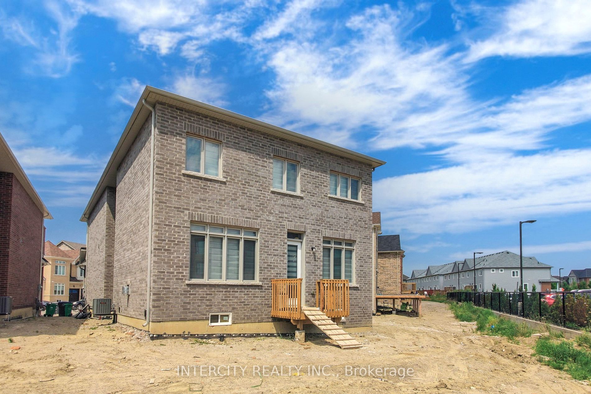 62 Royal Fern Cres