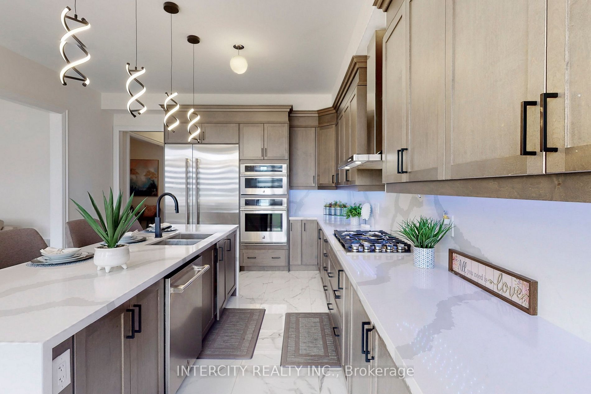 62 Royal Fern Cres