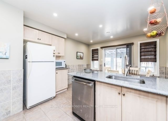 21 Orchid Dr