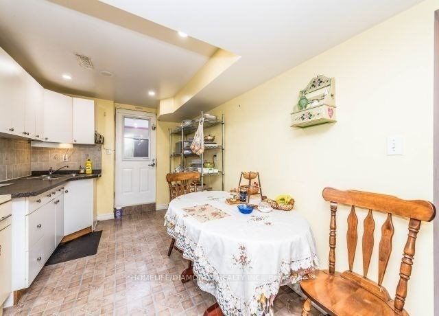 21 Orchid Dr