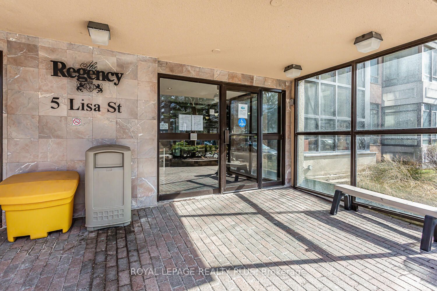 5 Lisa St, #Ph1605
