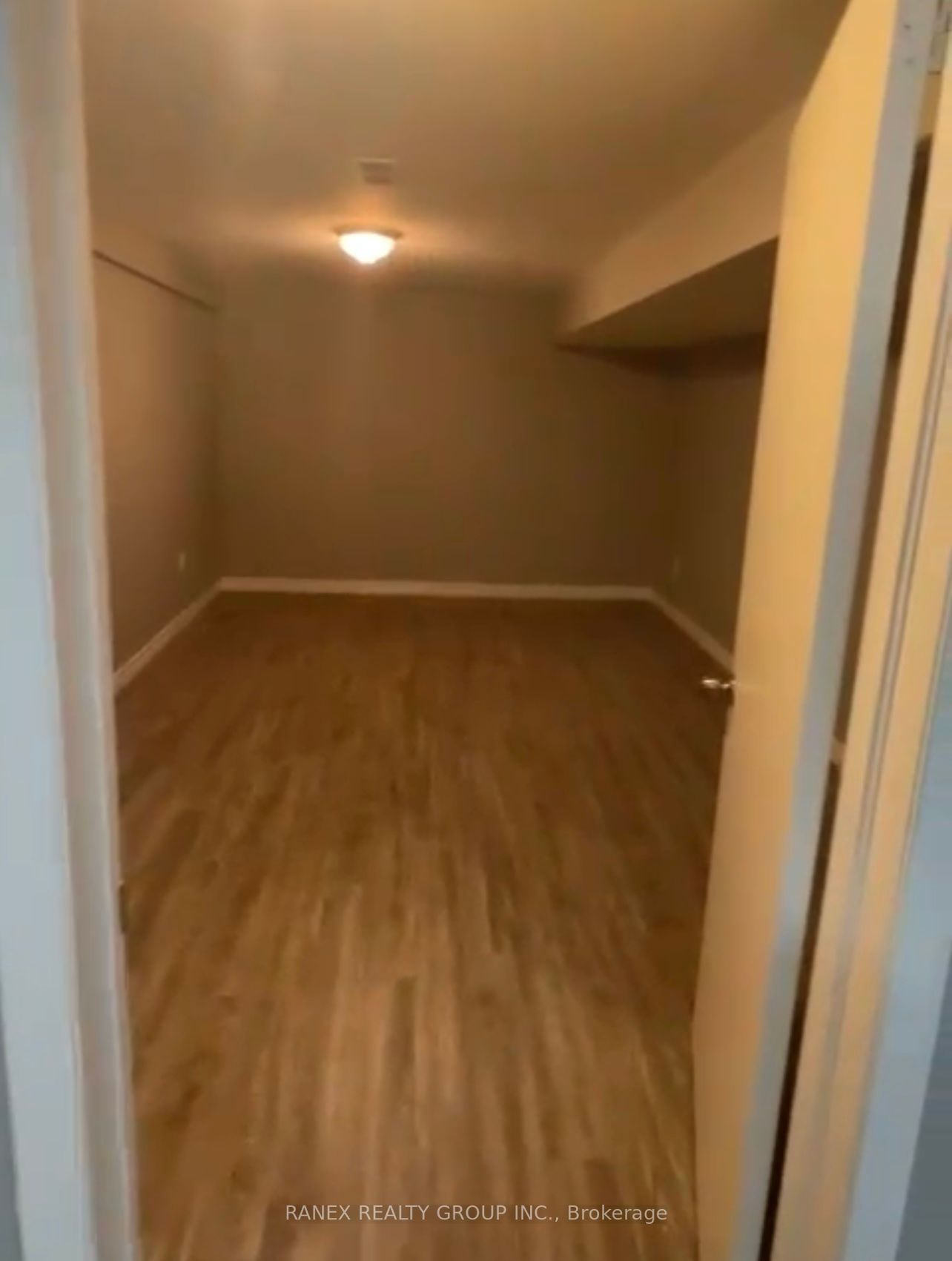 58 Parkview Drive, #Basemen