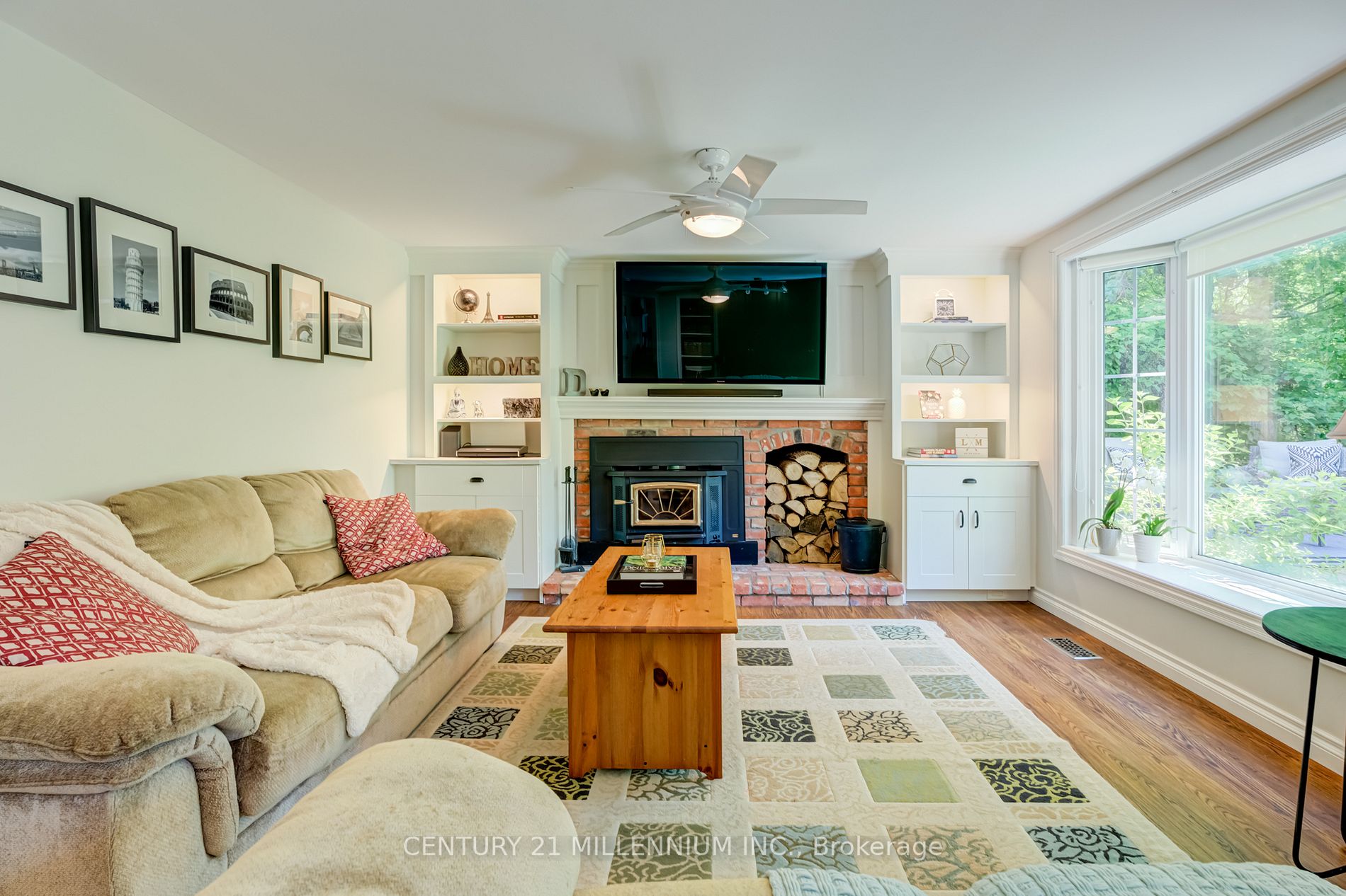 49 Ridgehill Dr