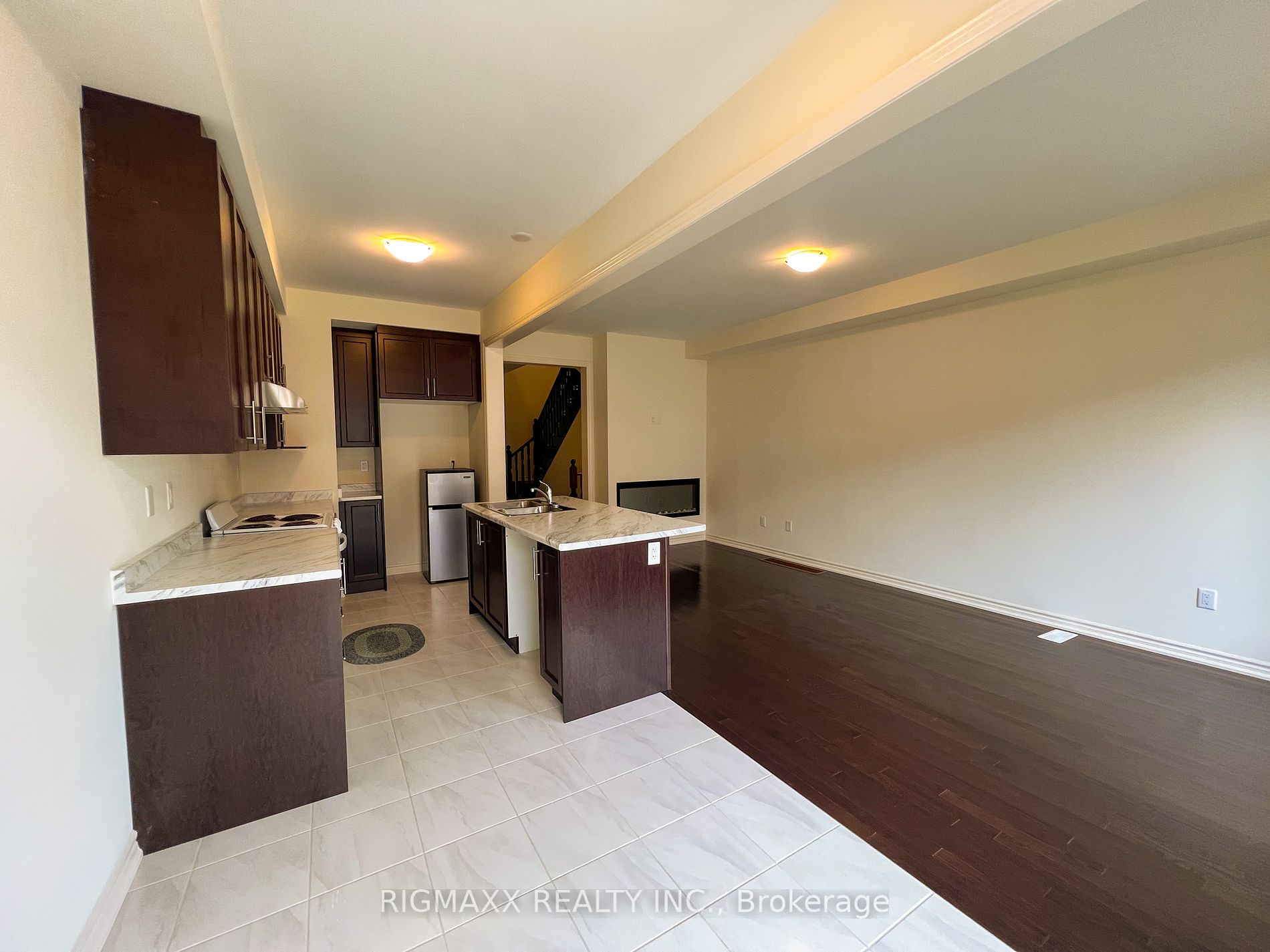 5 Donald Fitch Cres