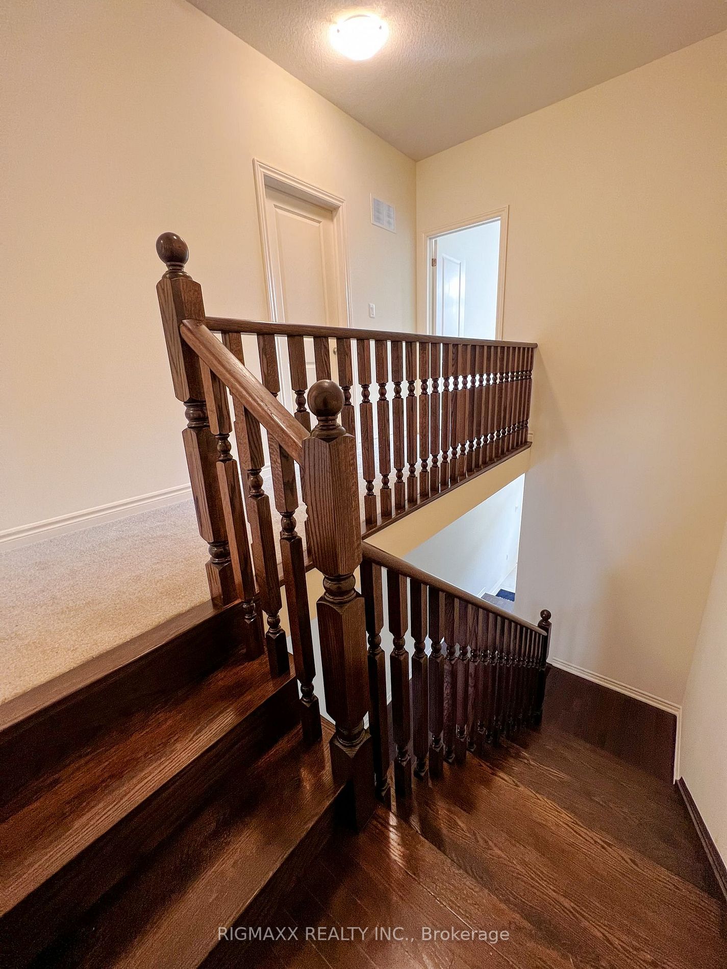 5 Donald Fitch Cres