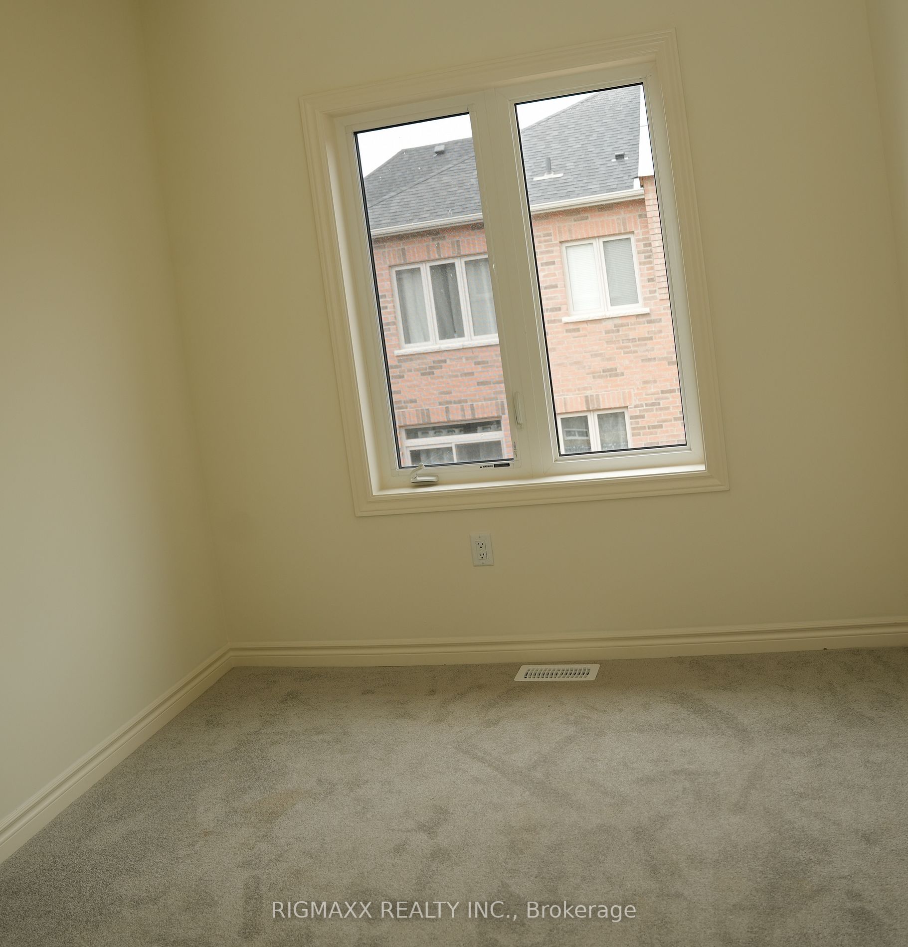 5 Donald Fitch Cres
