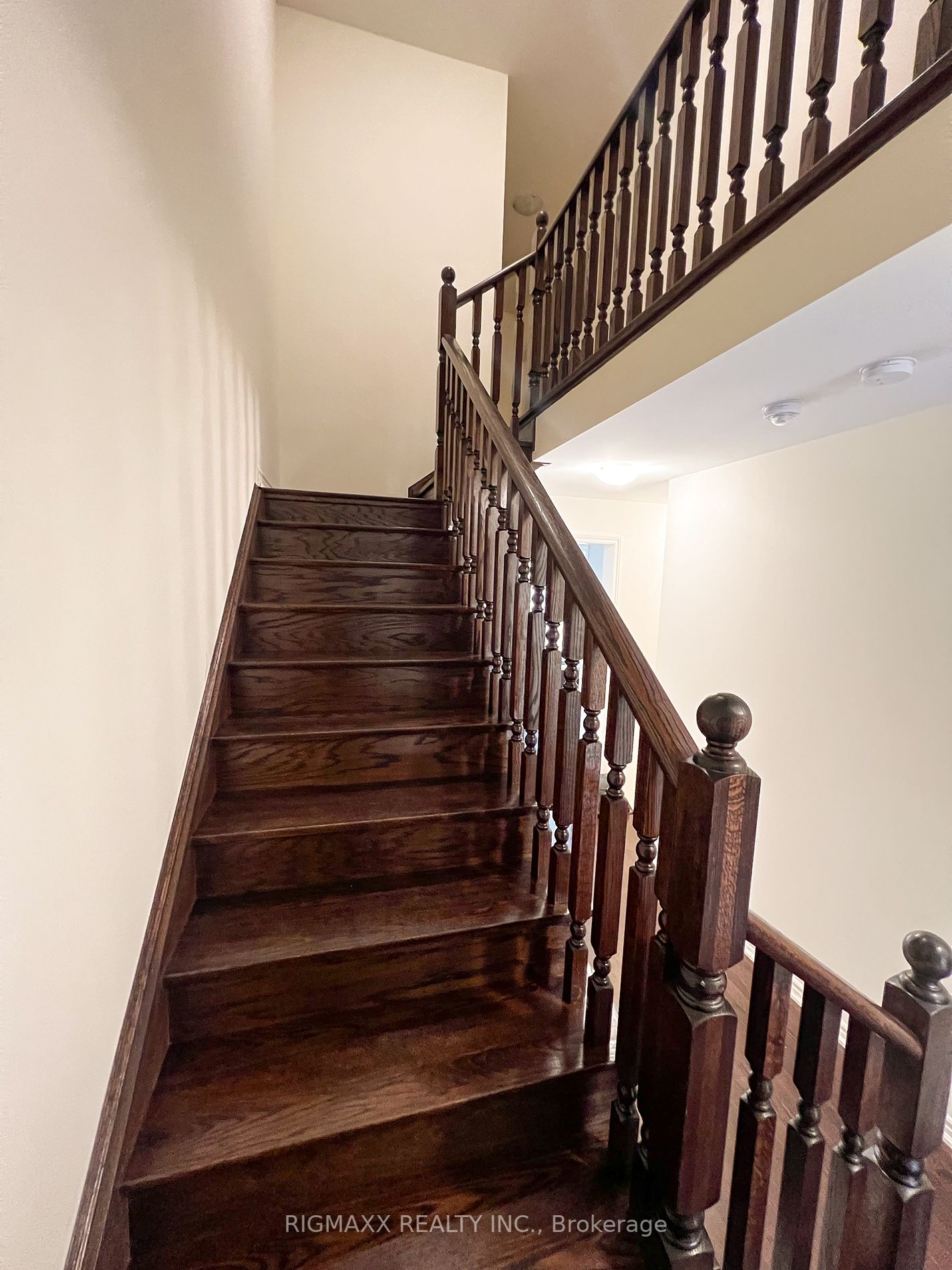 5 Donald Fitch Cres