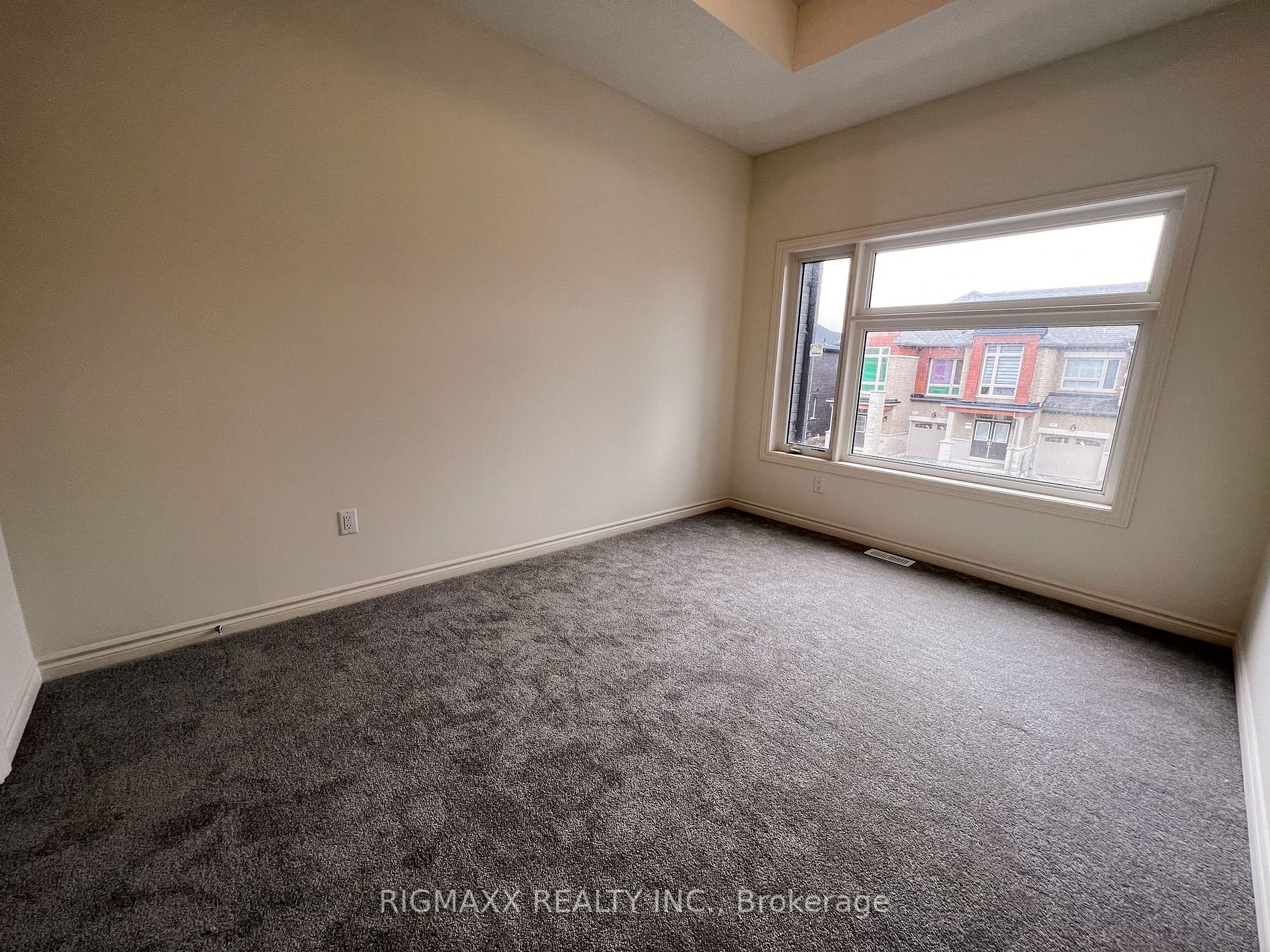 5 Donald Fitch Cres