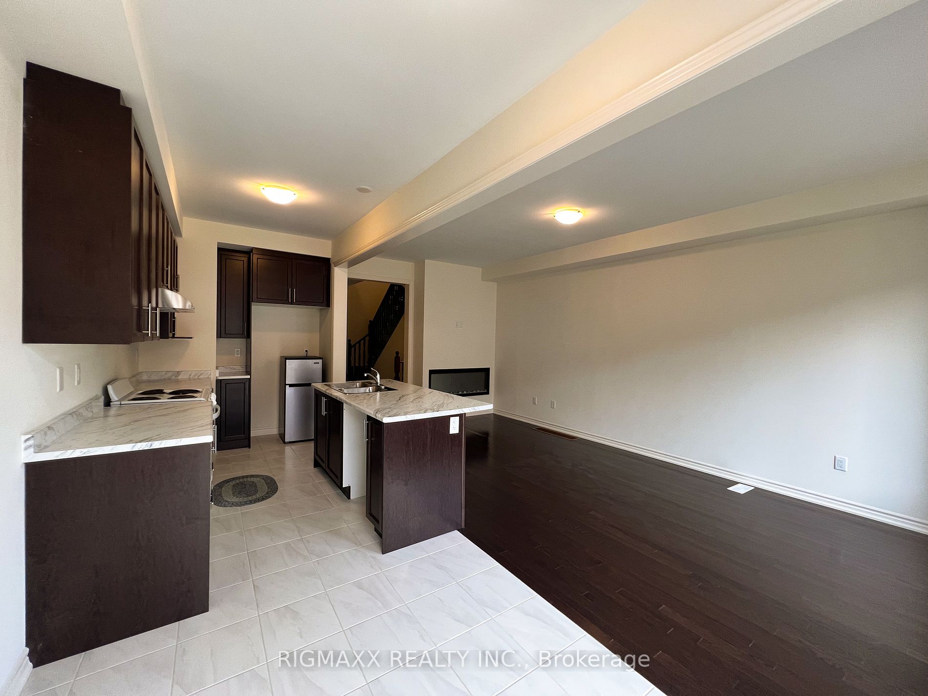 5 Donald Fitch Cres