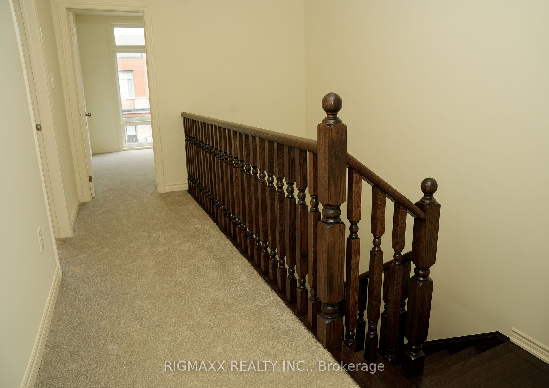 5 Donald Fitch Cres