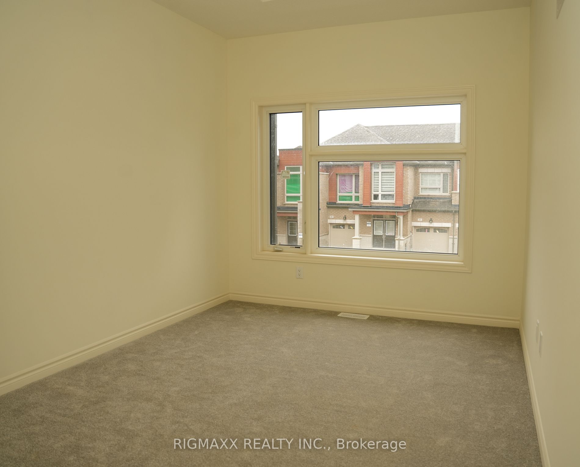 5 Donald Fitch Cres