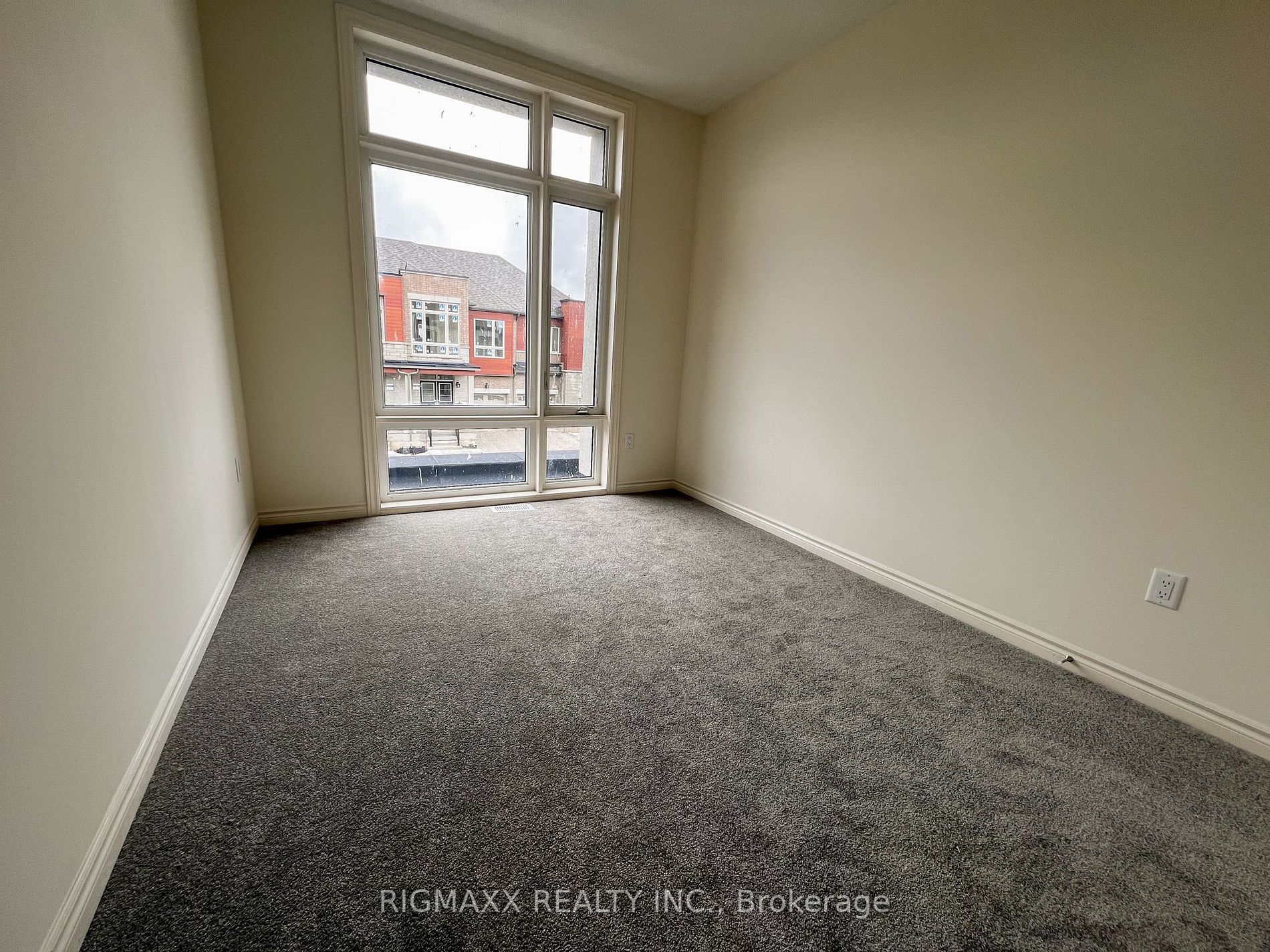 5 Donald Fitch Cres