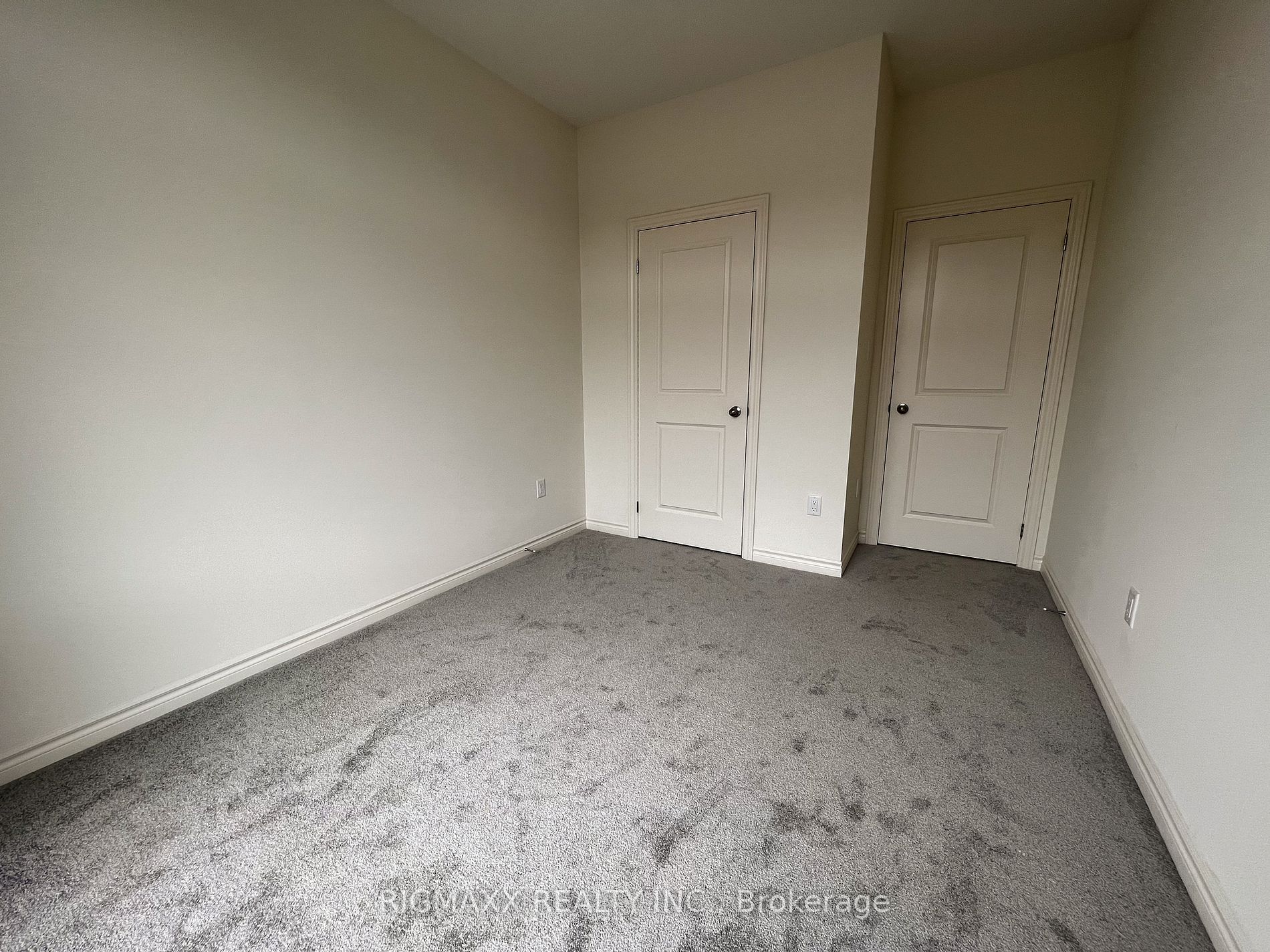 5 Donald Fitch Cres
