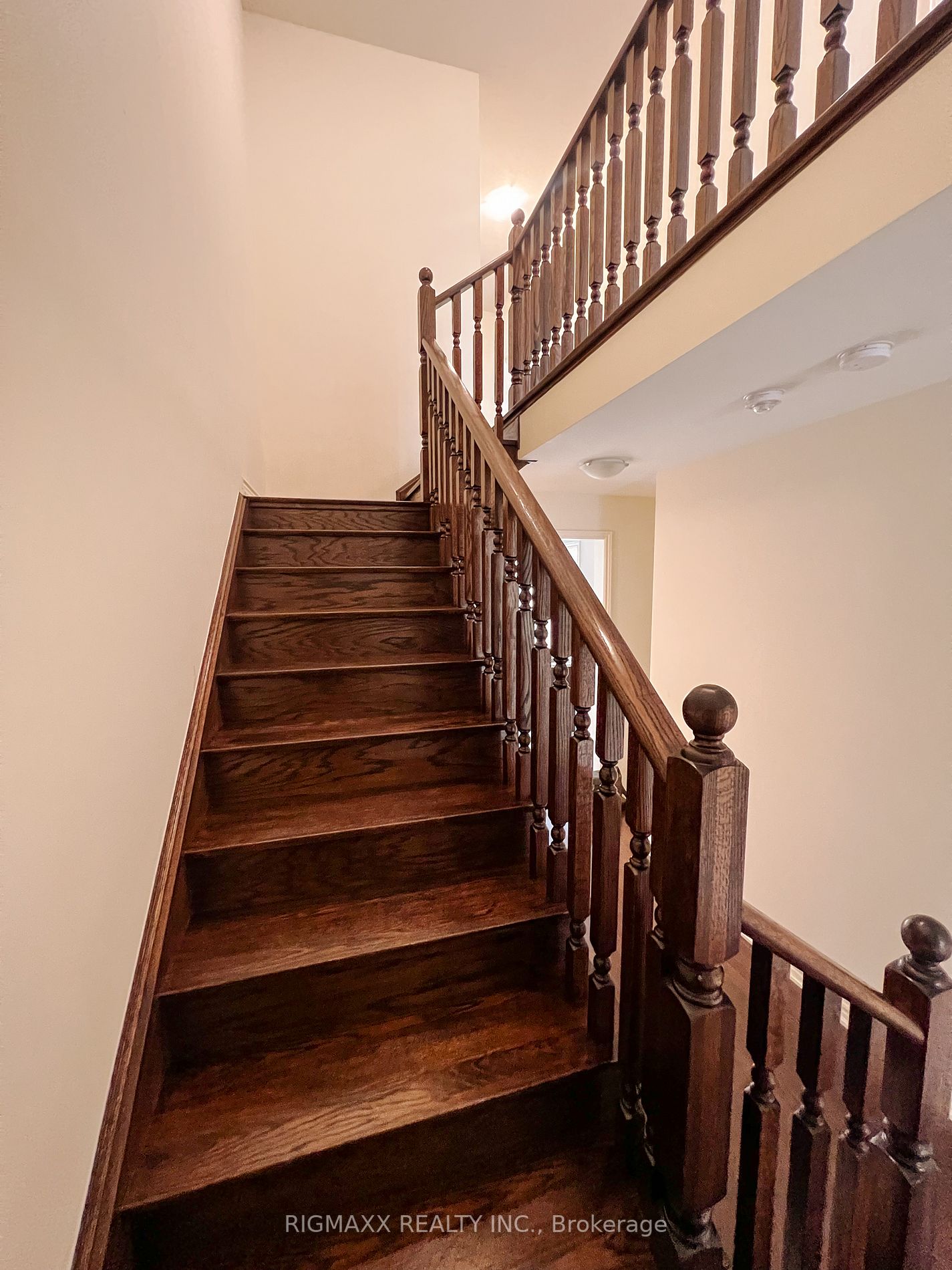 5 Donald Fitch Cres
