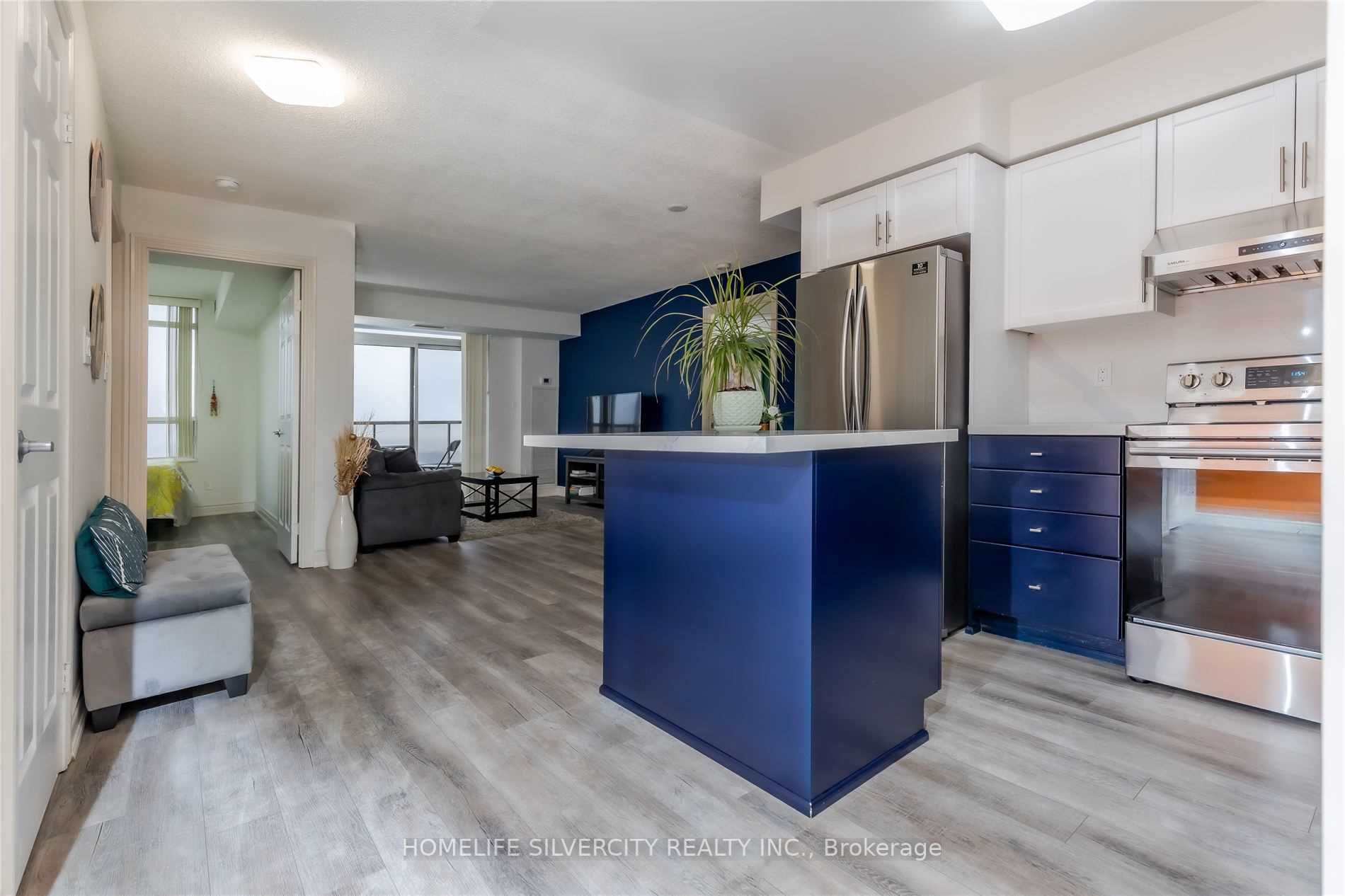 3880 Duke Of York Blvd, #1712