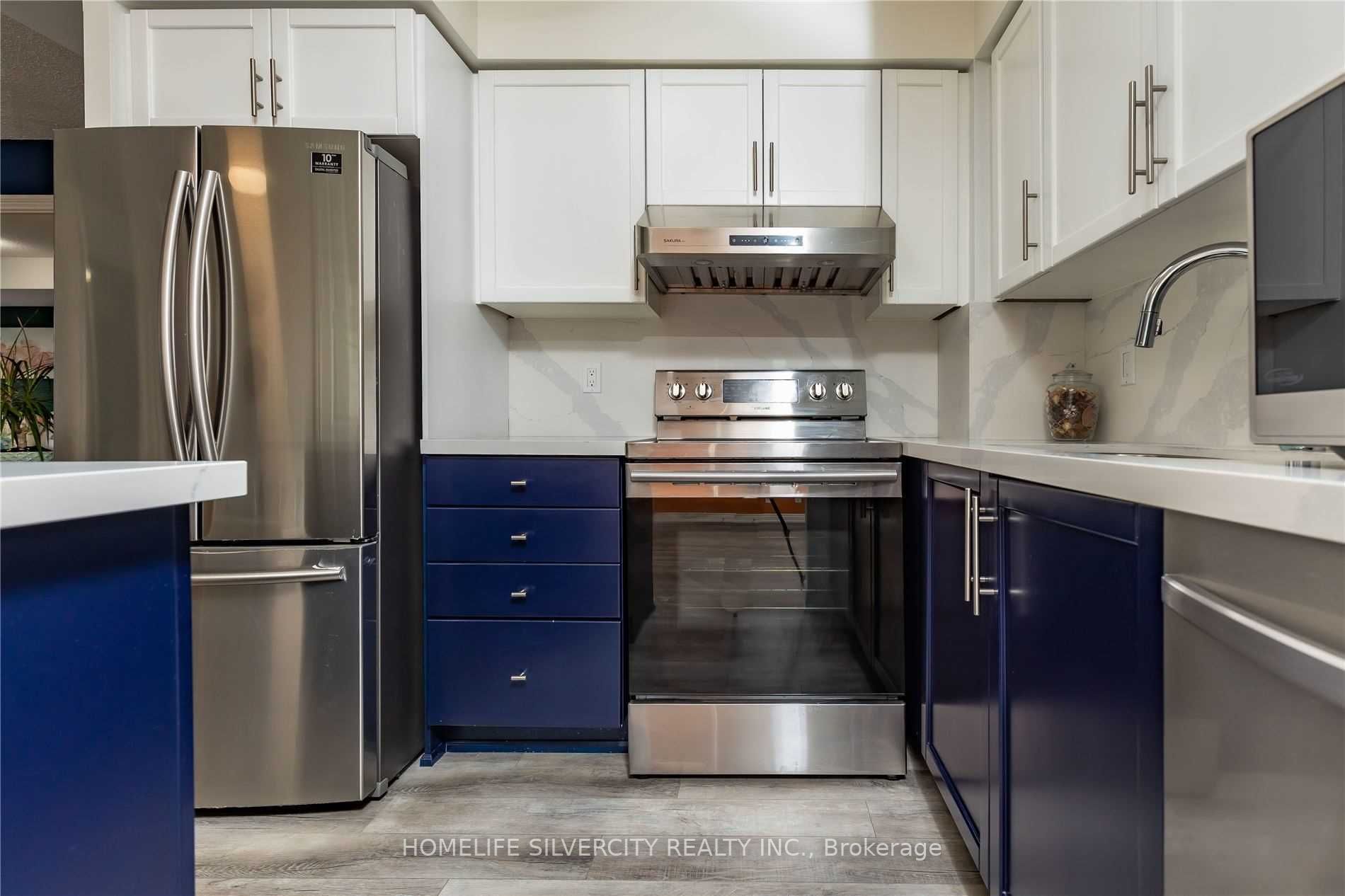 3880 Duke Of York Blvd, #1712
