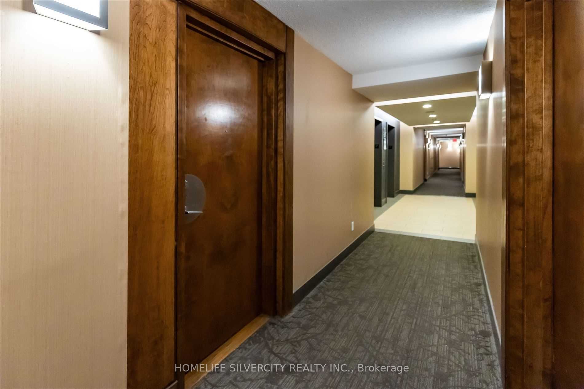 3880 Duke Of York Blvd, #1712