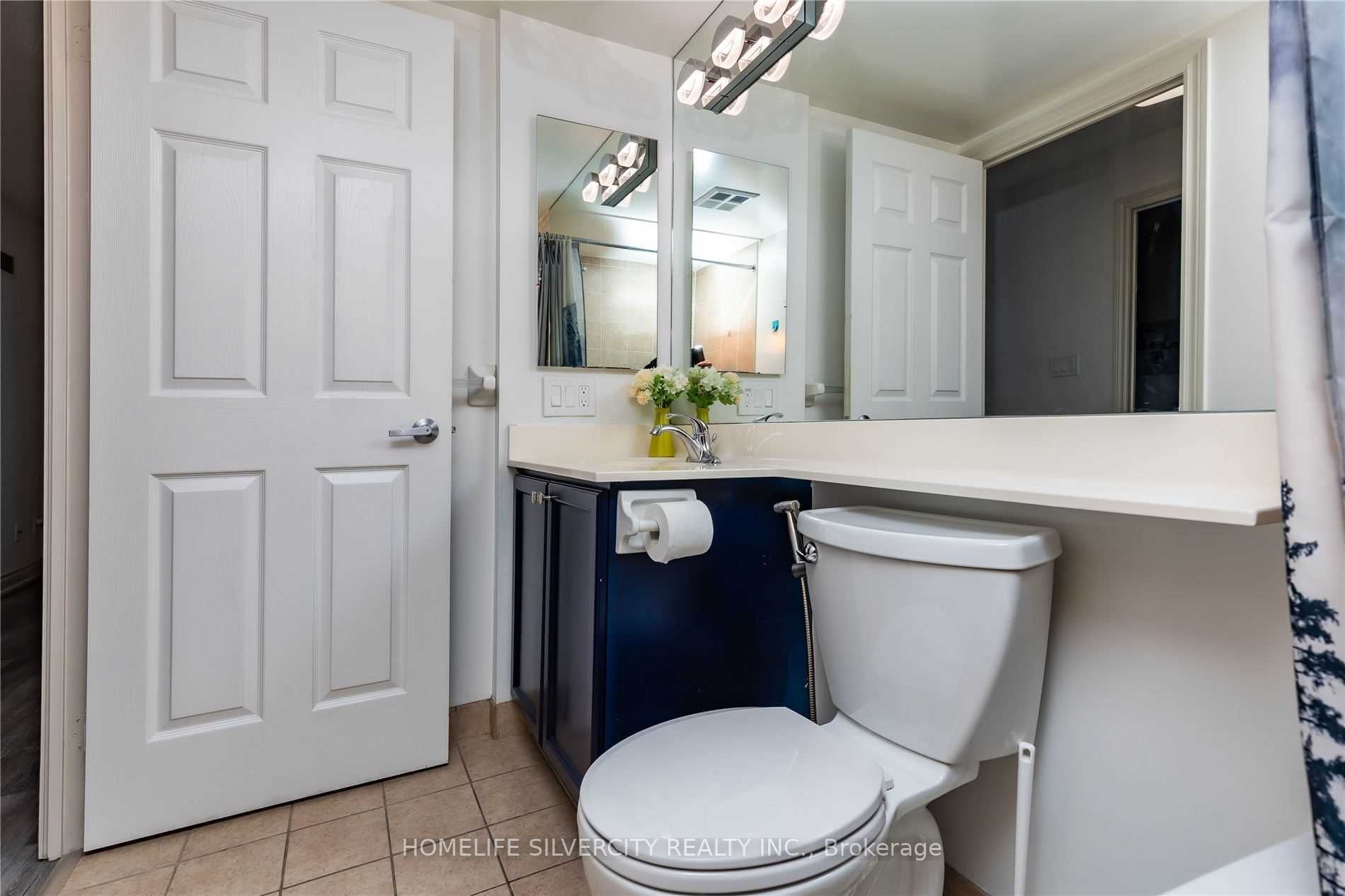 3880 Duke Of York Blvd, #1712