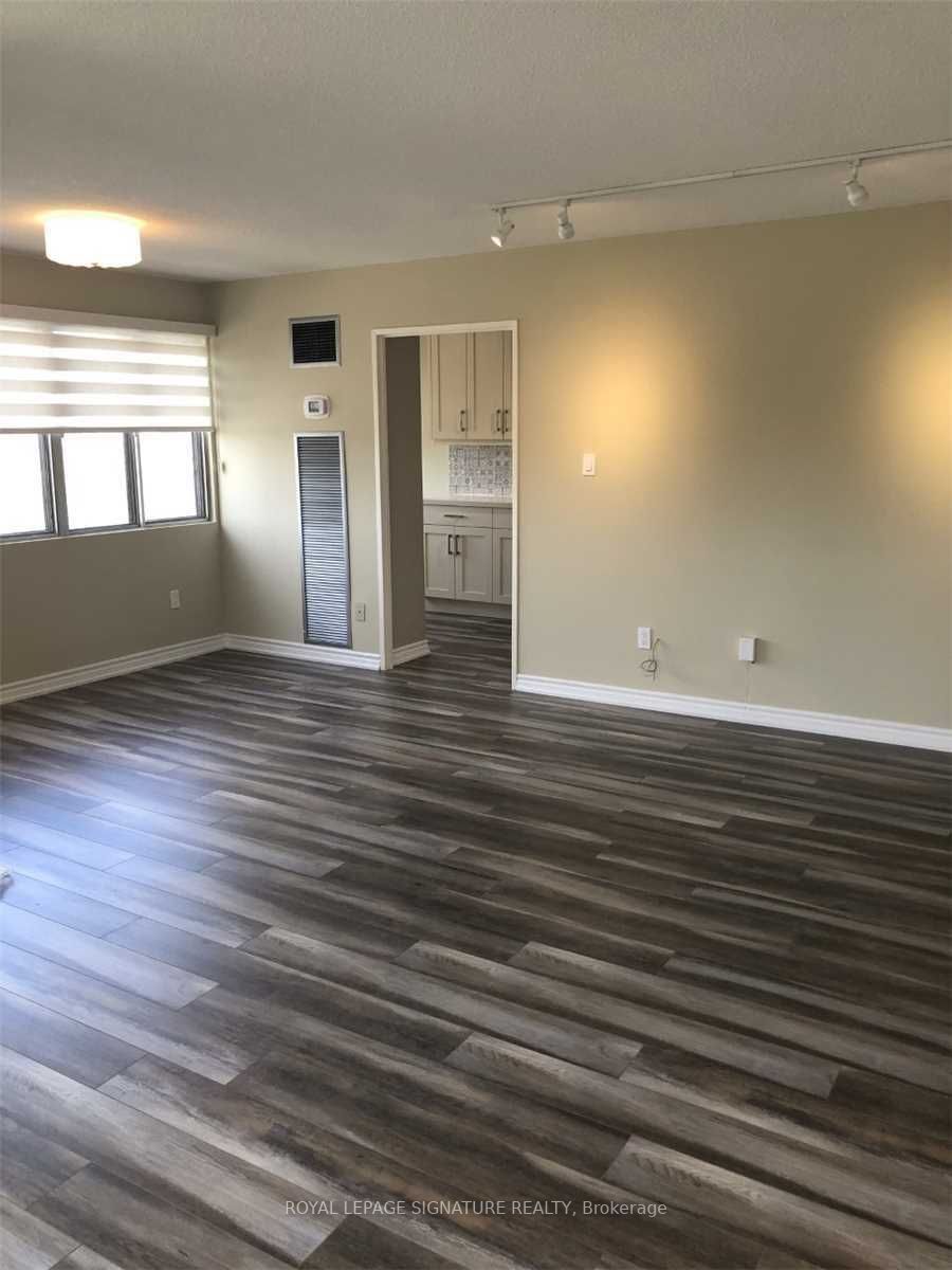 1580 Mississauga Valley Blvd, #702