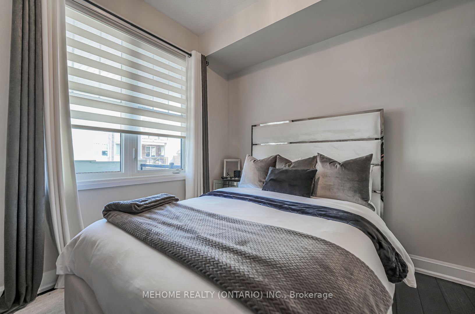275 Roxton Rd, #203