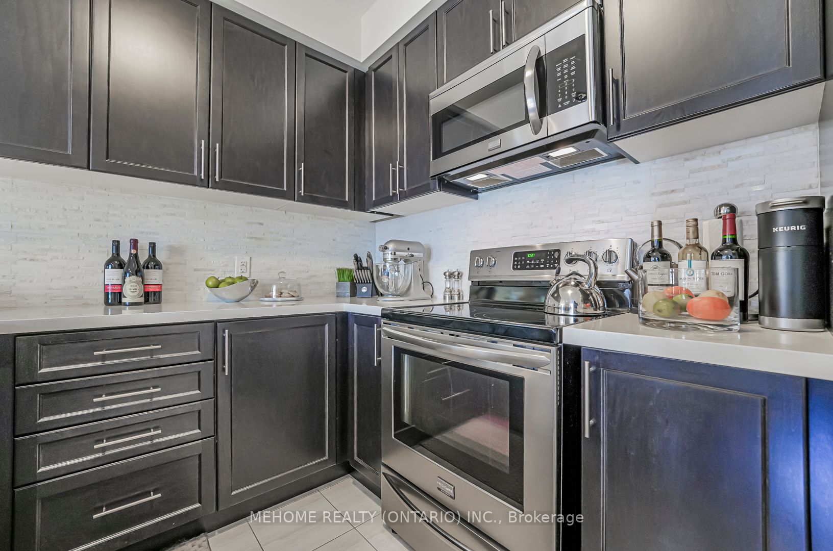 275 Roxton Rd, #203