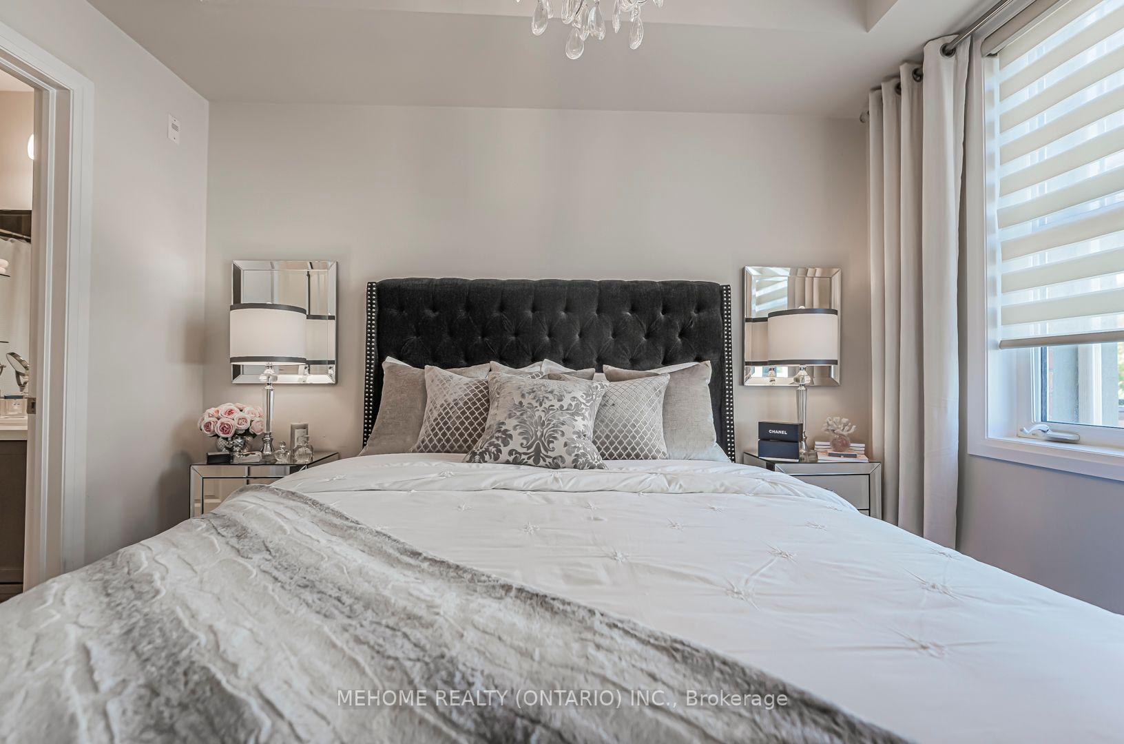 275 Roxton Rd, #203